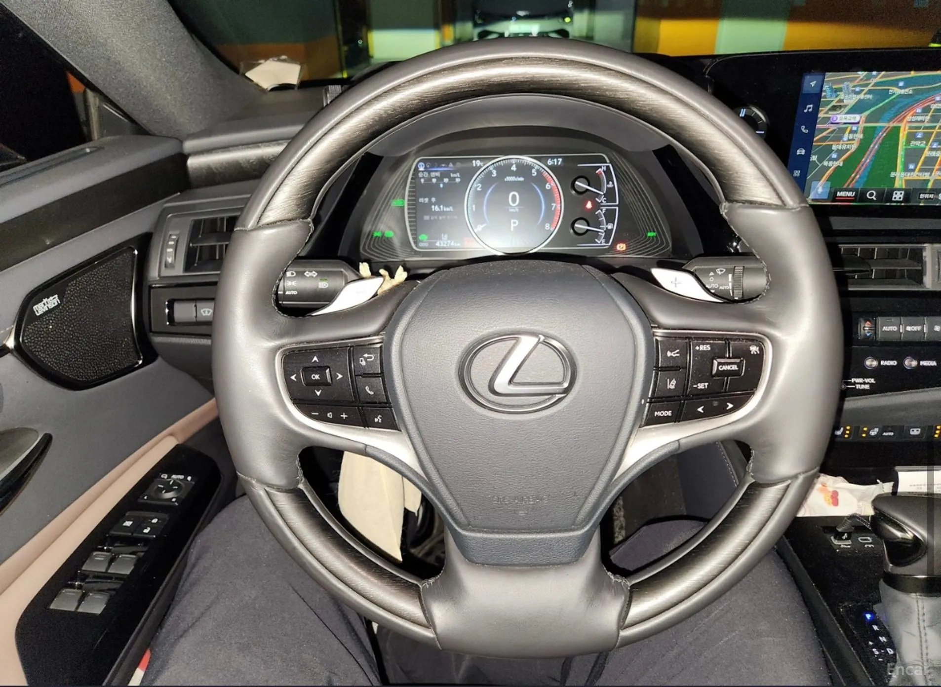 Lexus ES300h 7th Generation превью 10