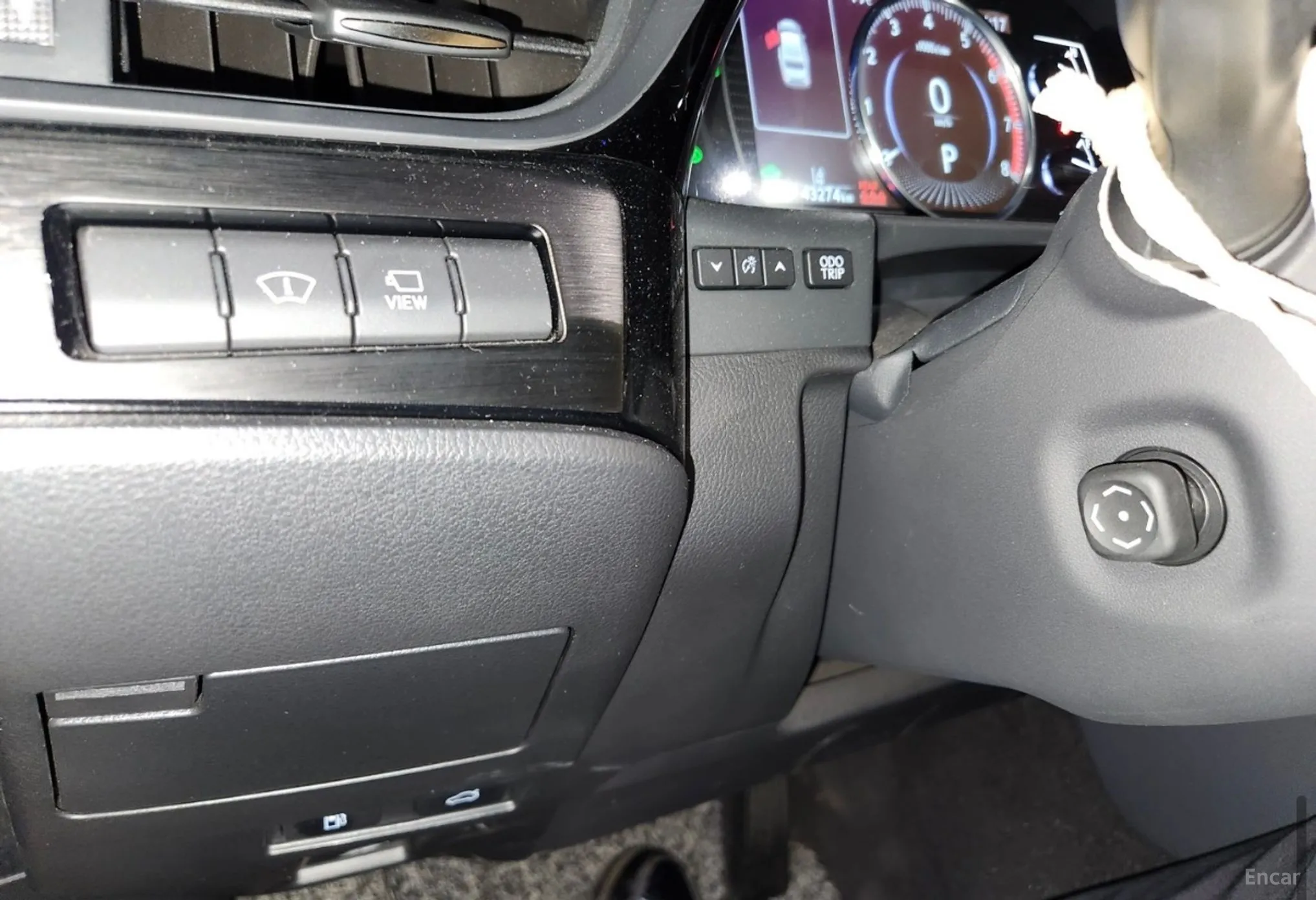 Lexus ES300h 7th Generation превью 11