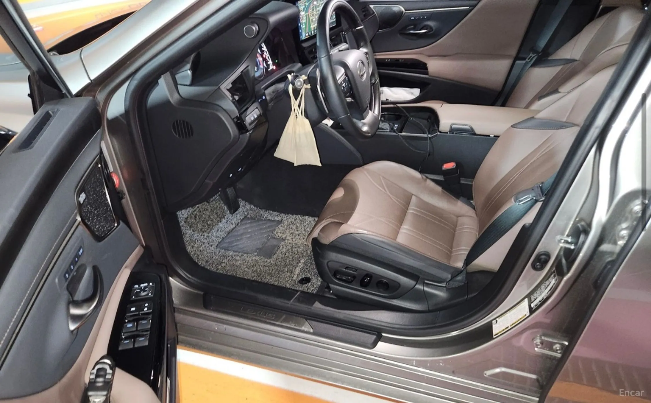 Lexus ES300h 7th Generation превью 5