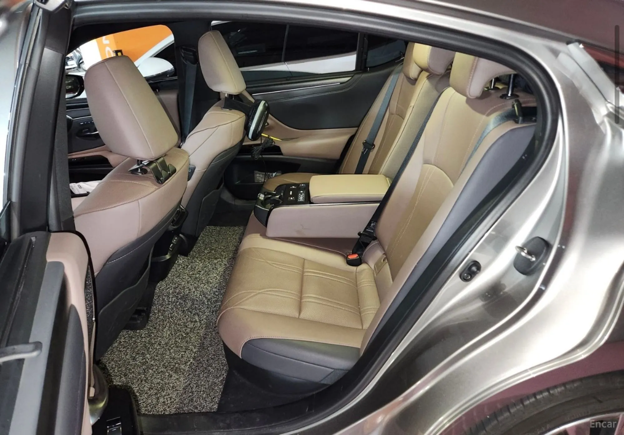 Lexus ES300h 7th Generation превью 6