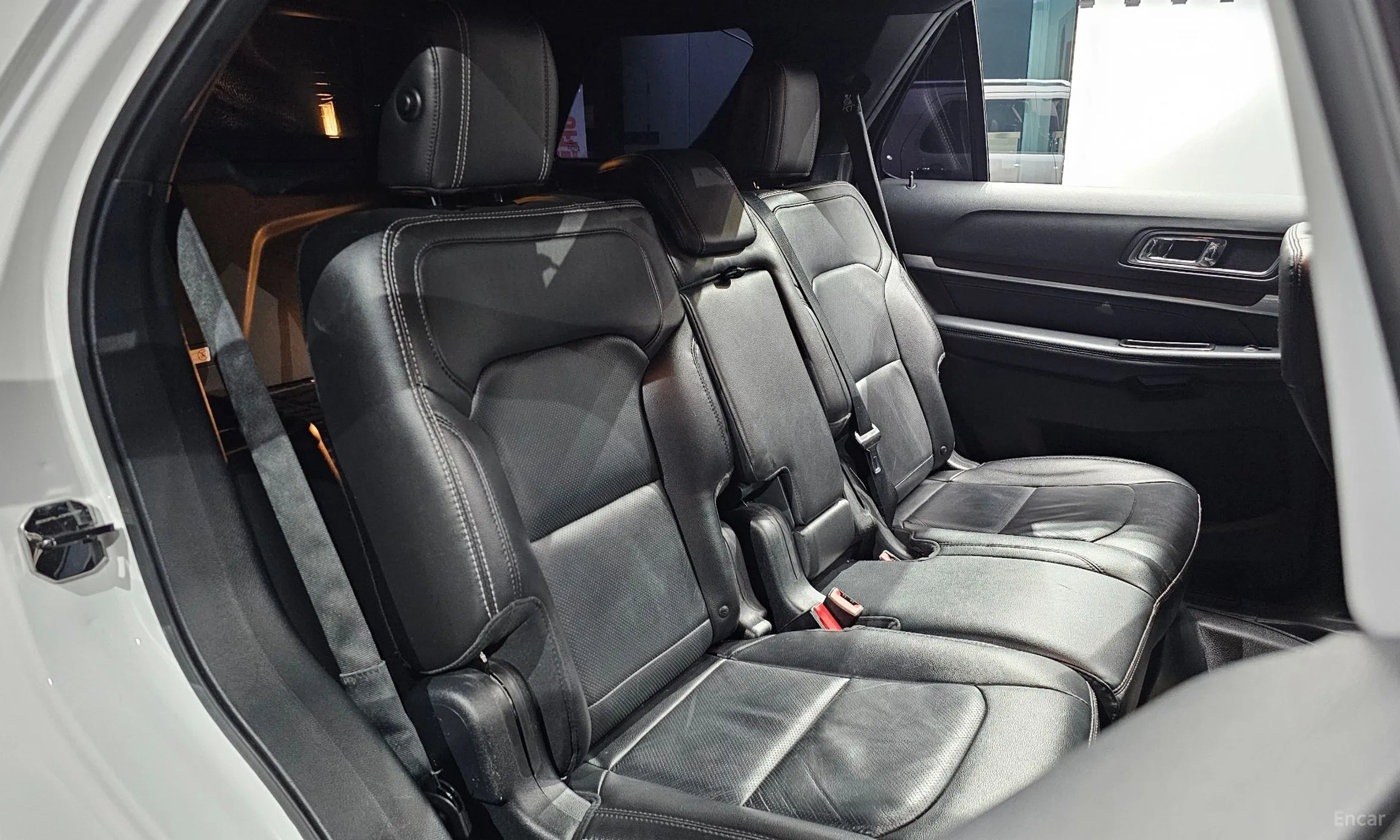 Ford Explorer превью 12