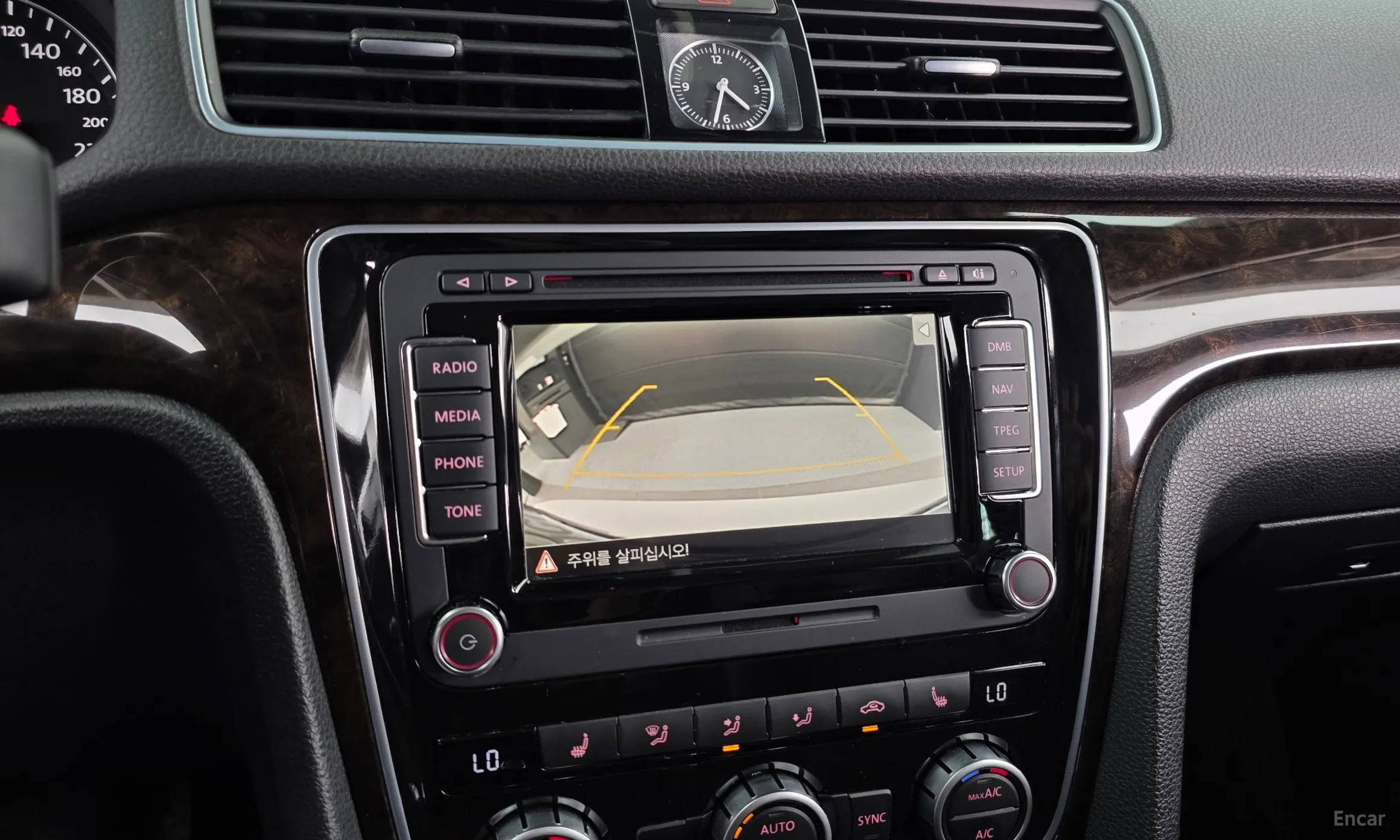 Volkswagen The New Passat превью 15