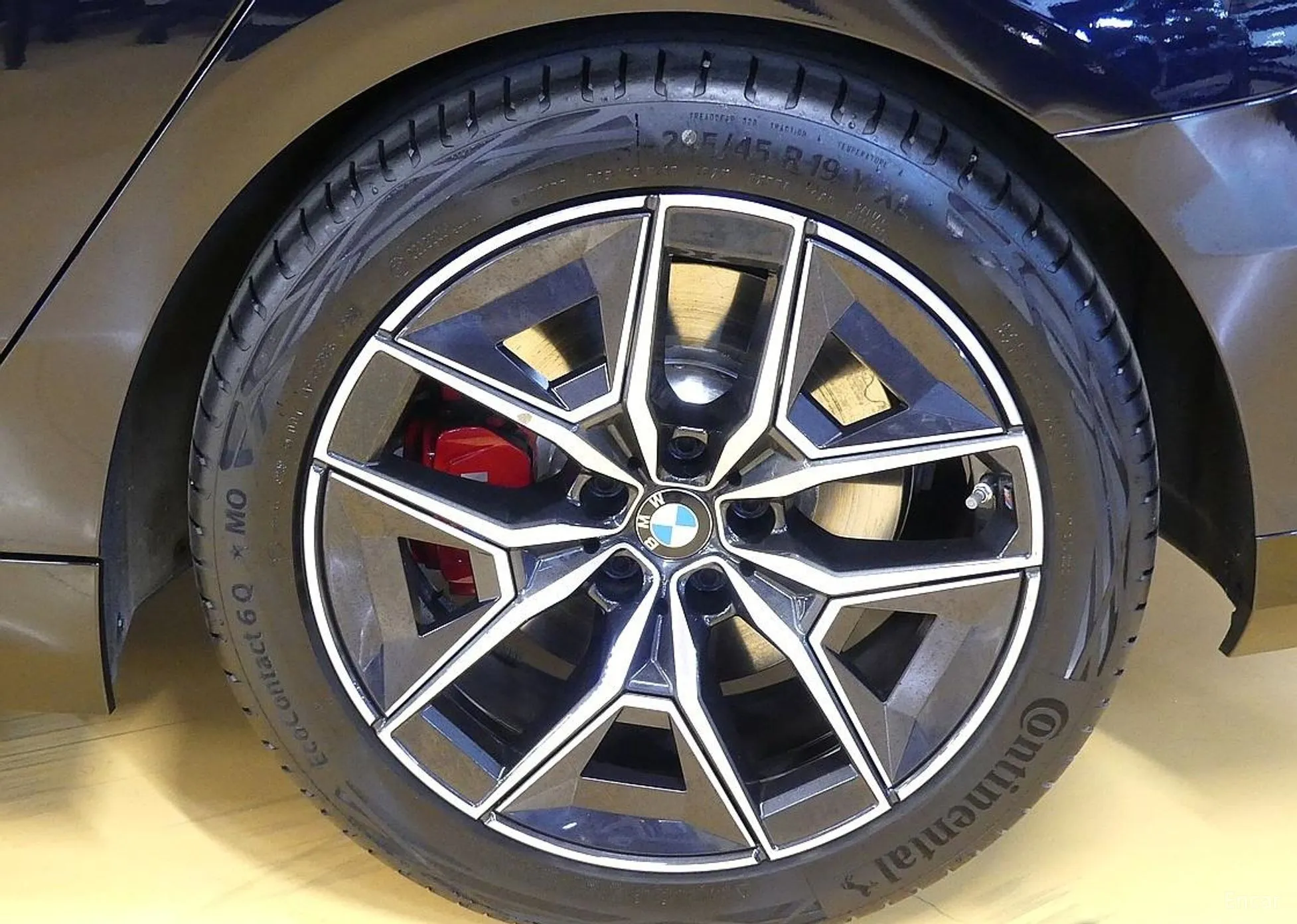 BMW 5 Series (G60) превью 5