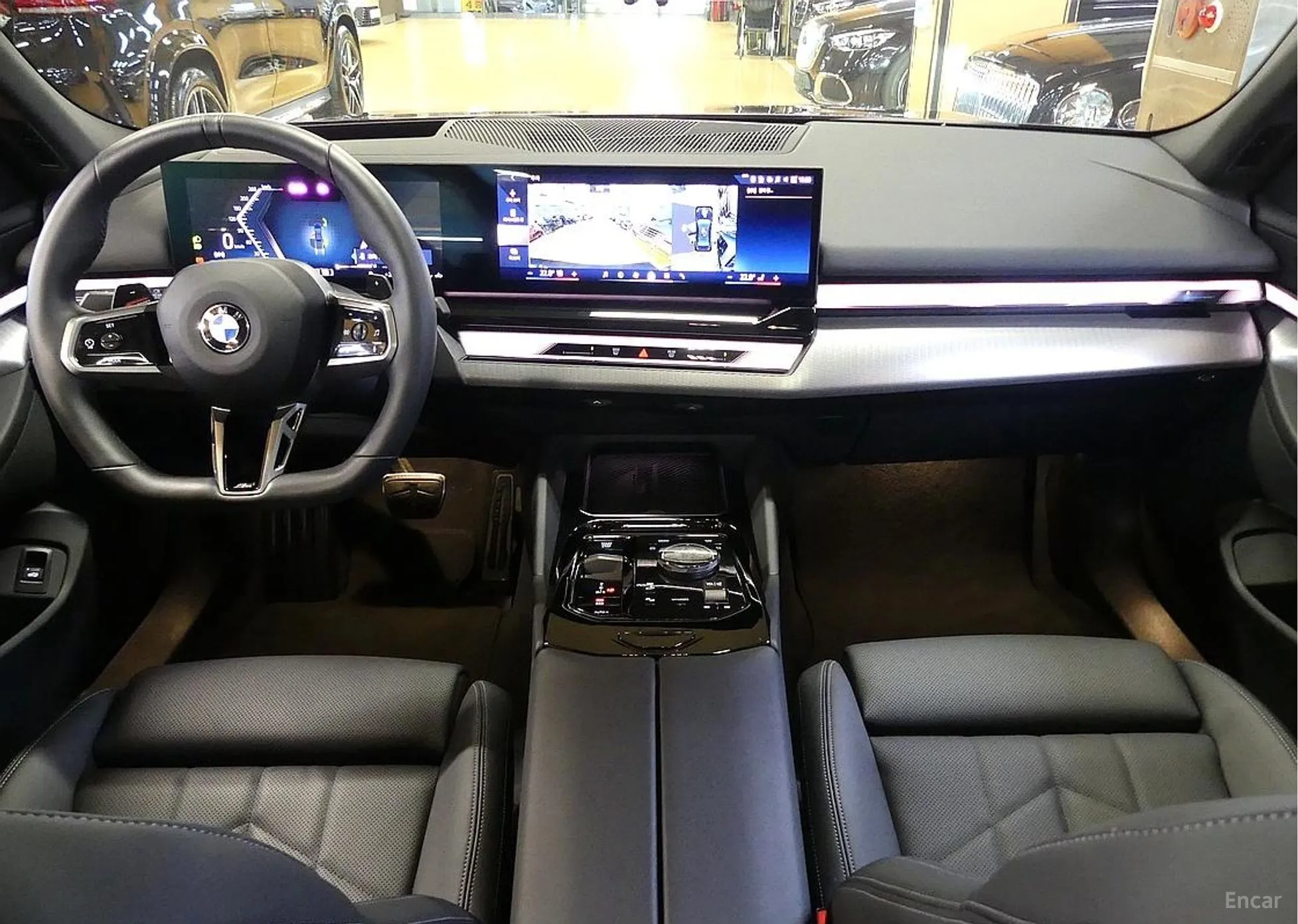 BMW 5 Series (G60) превью 7