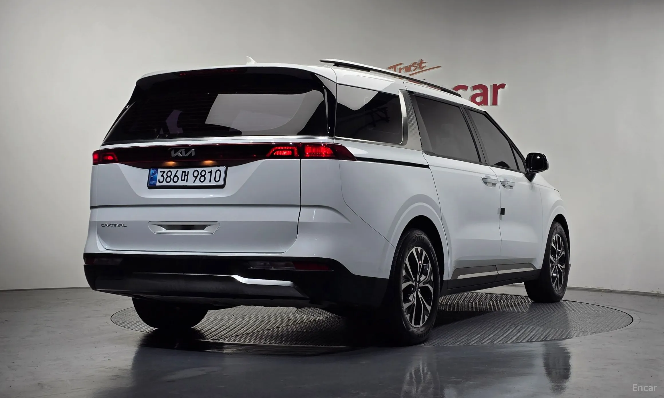 Kia Carnival Gen 4