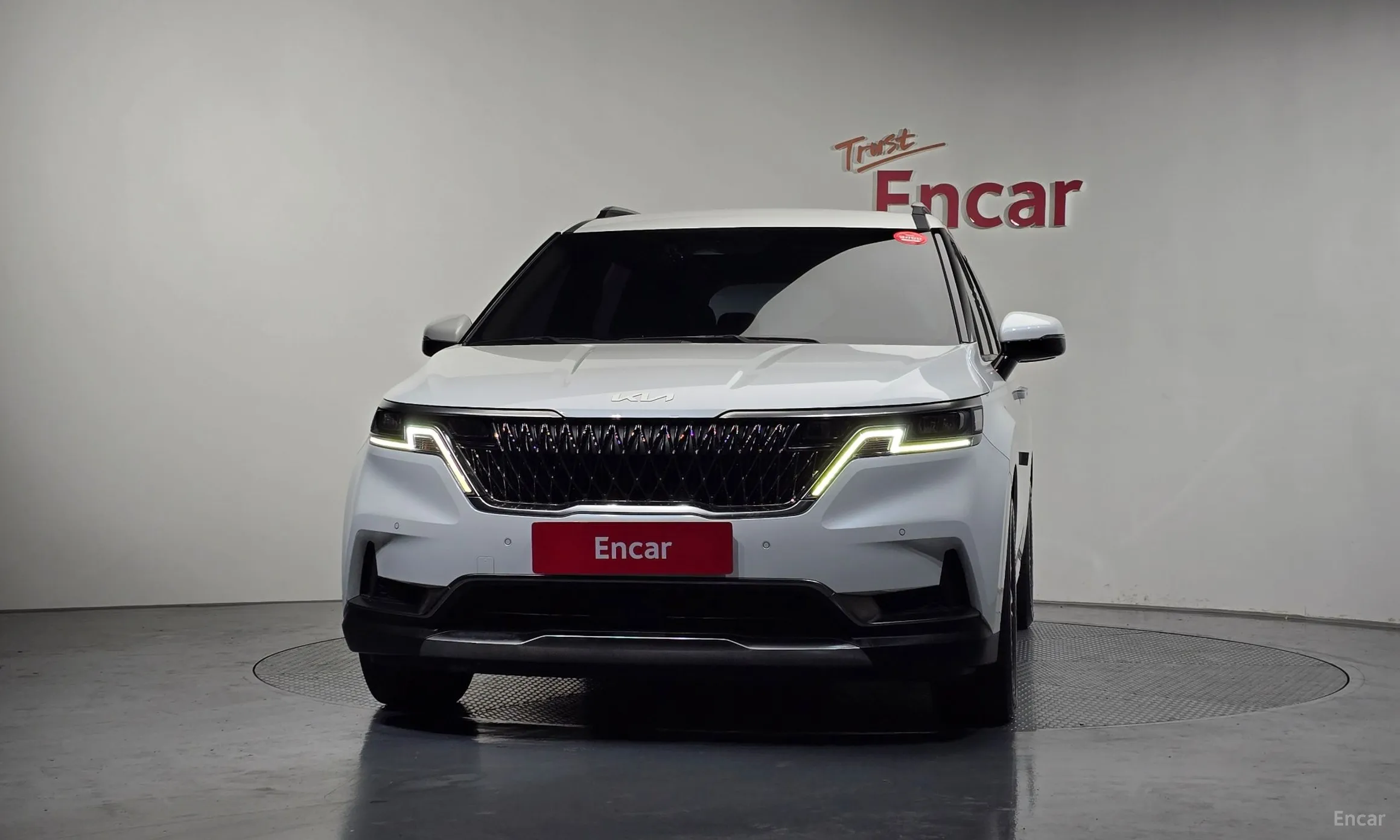 Kia Carnival Gen 4 превью 3