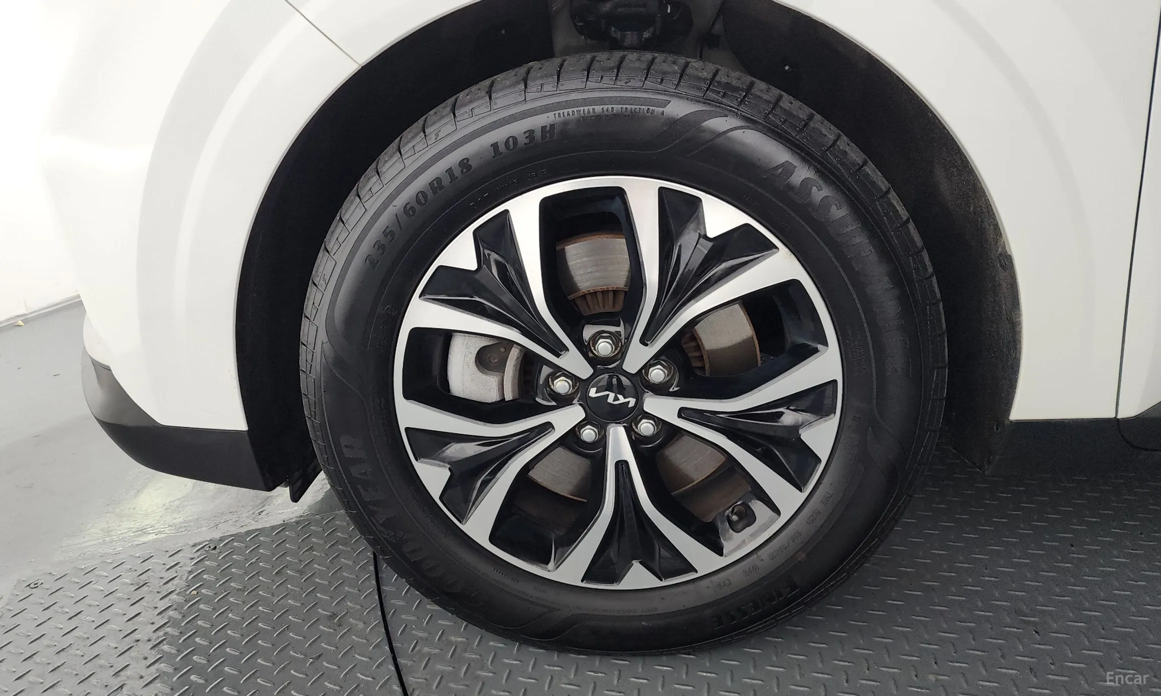 Kia Carnival Gen 4 превью 5