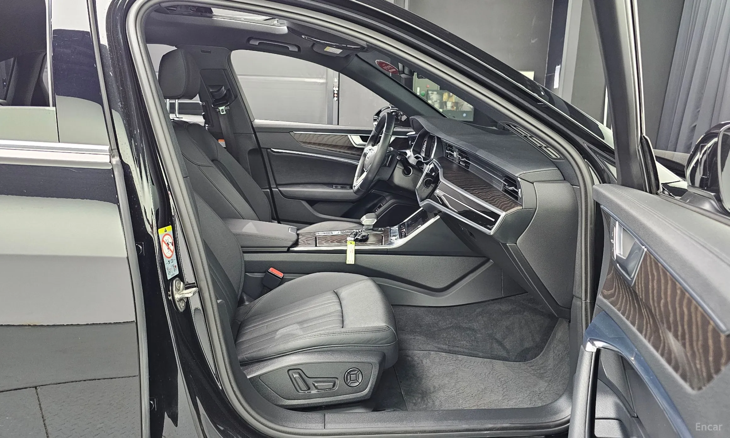 Audi A6 (C8) превью 12