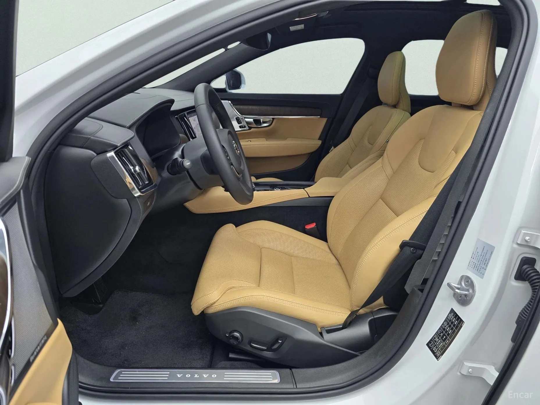 Volvo S90 превью 10