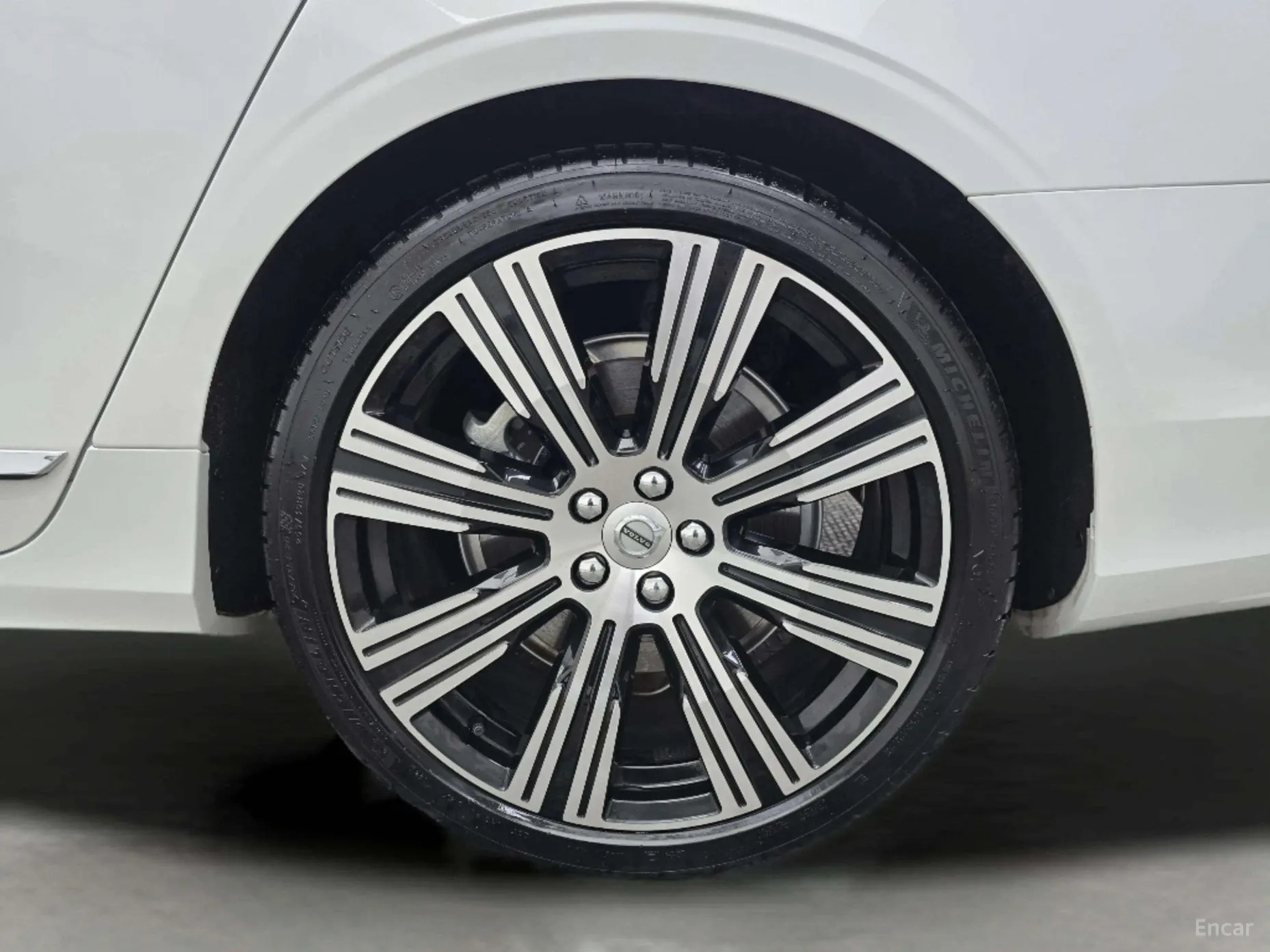 Volvo S90 превью 5