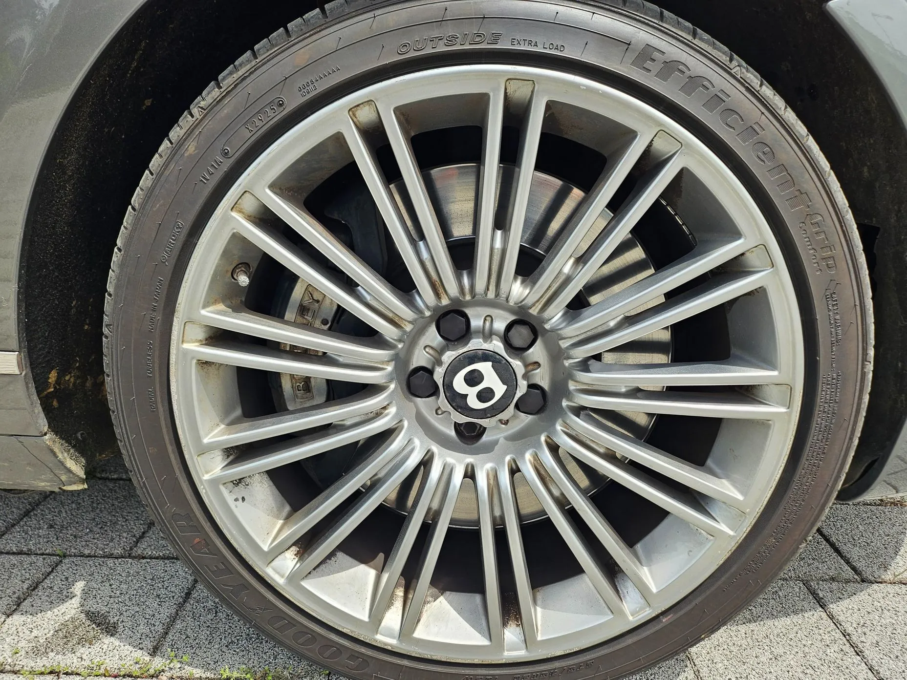 Bentley Flying Spur Gen 1 превью 4