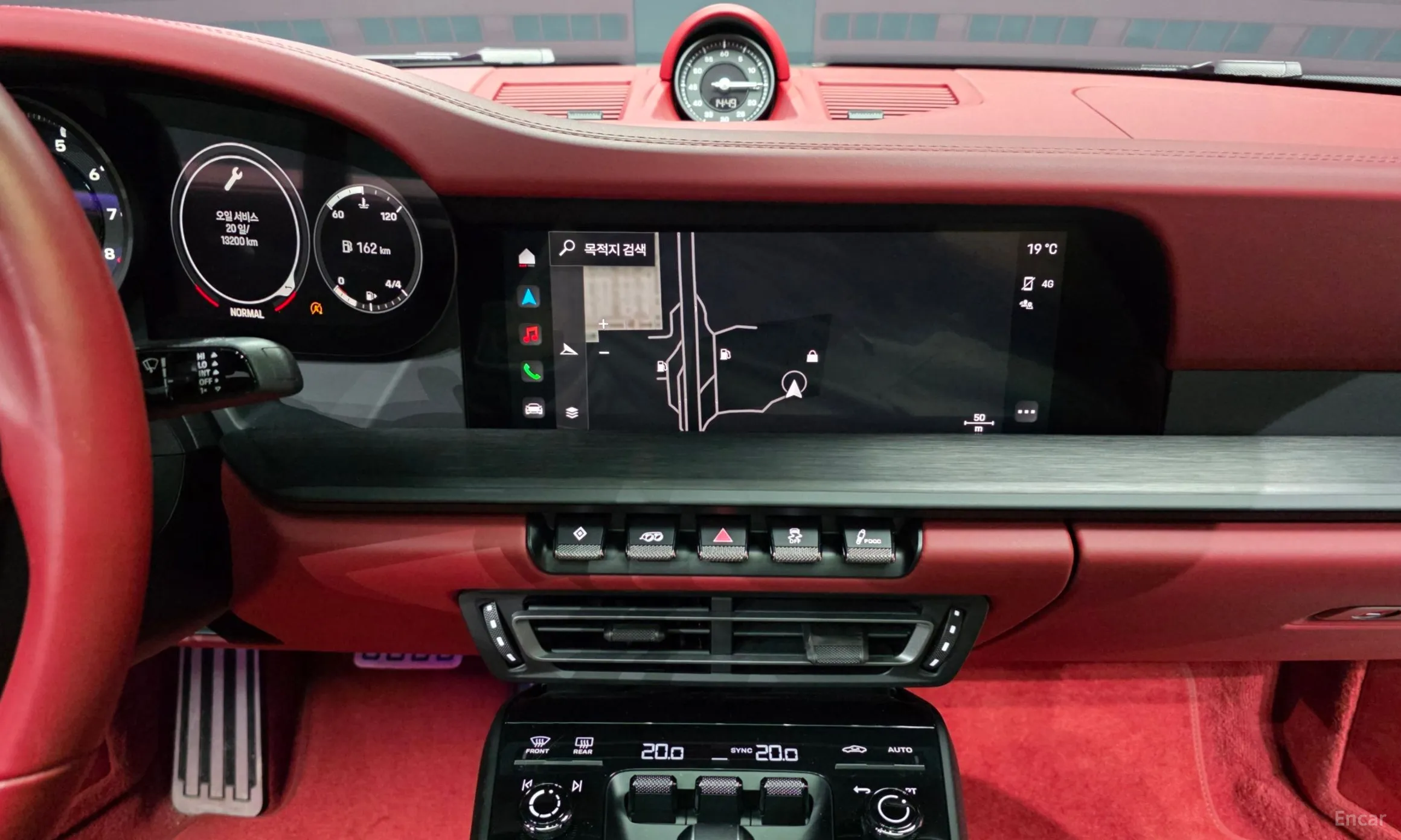 Porsche 911 (992) превью 14