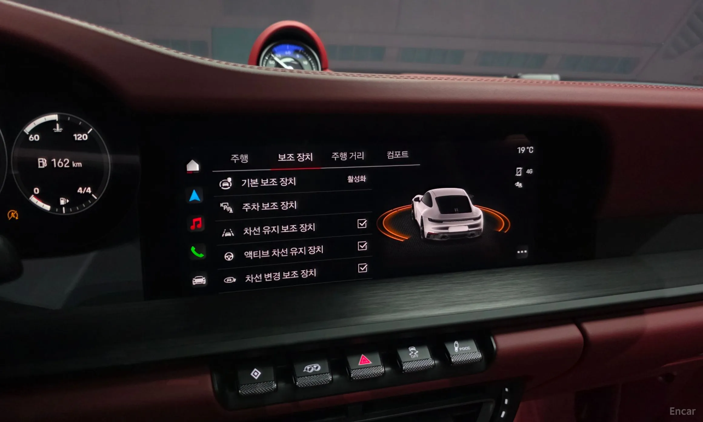 Porsche 911 (992) превью 16