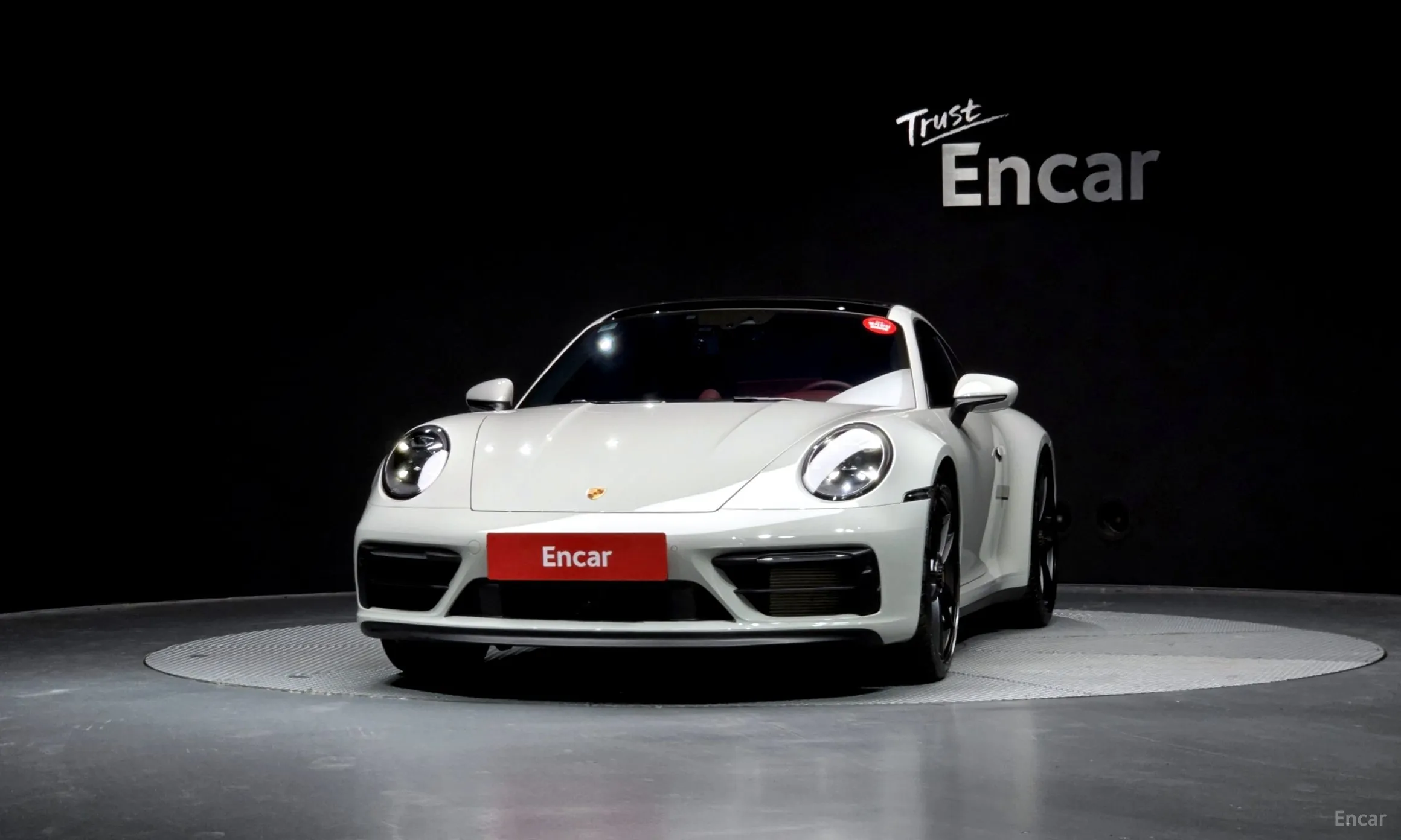 Porsche 911 (992) превью 3