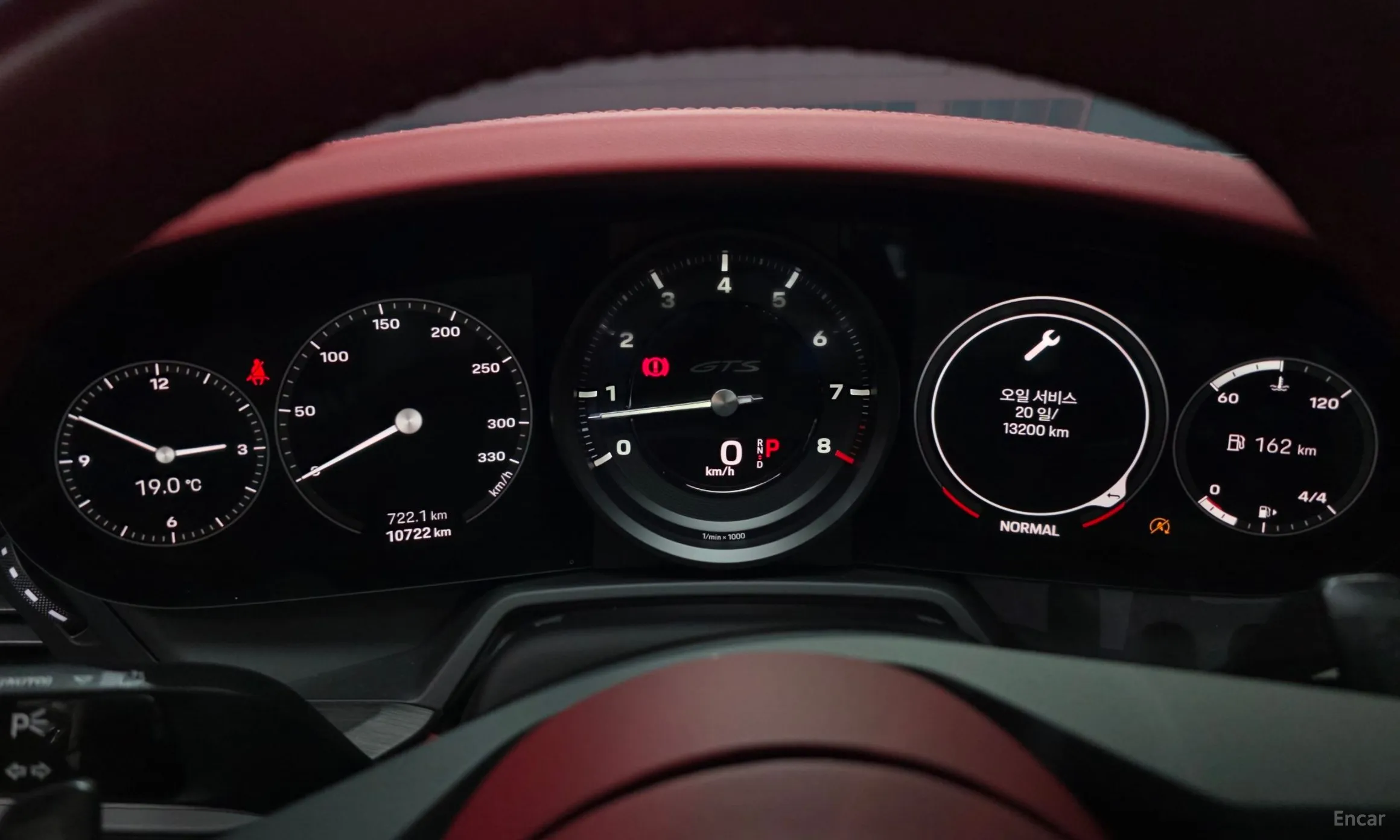 Porsche 911 (992) превью 8