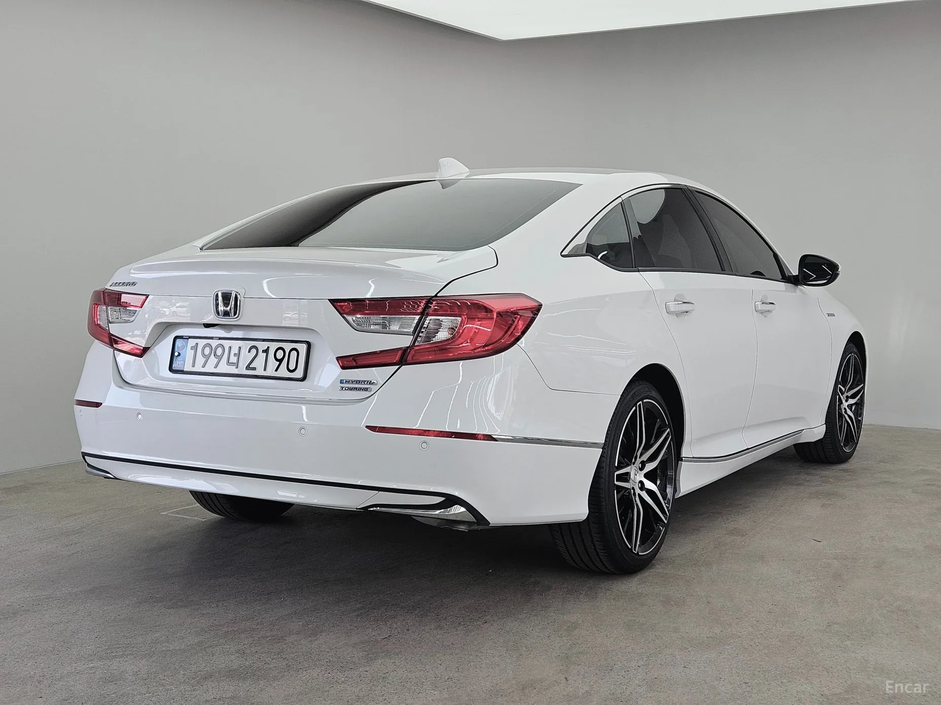 Honda Accord 10th Generation превью 4
