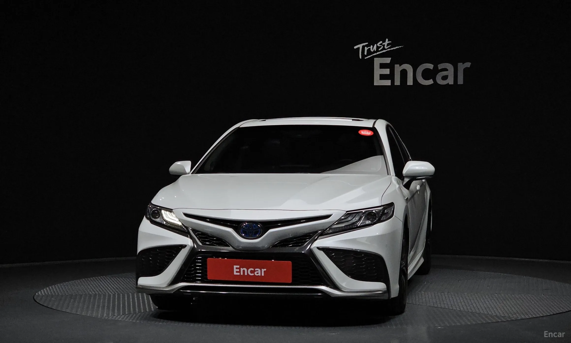 Toyota Camry (XV70) превью 3
