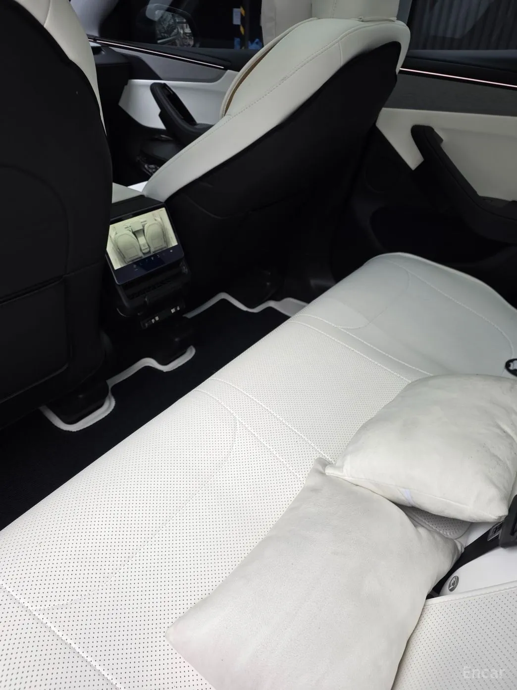 Tesla Model Y превью 8