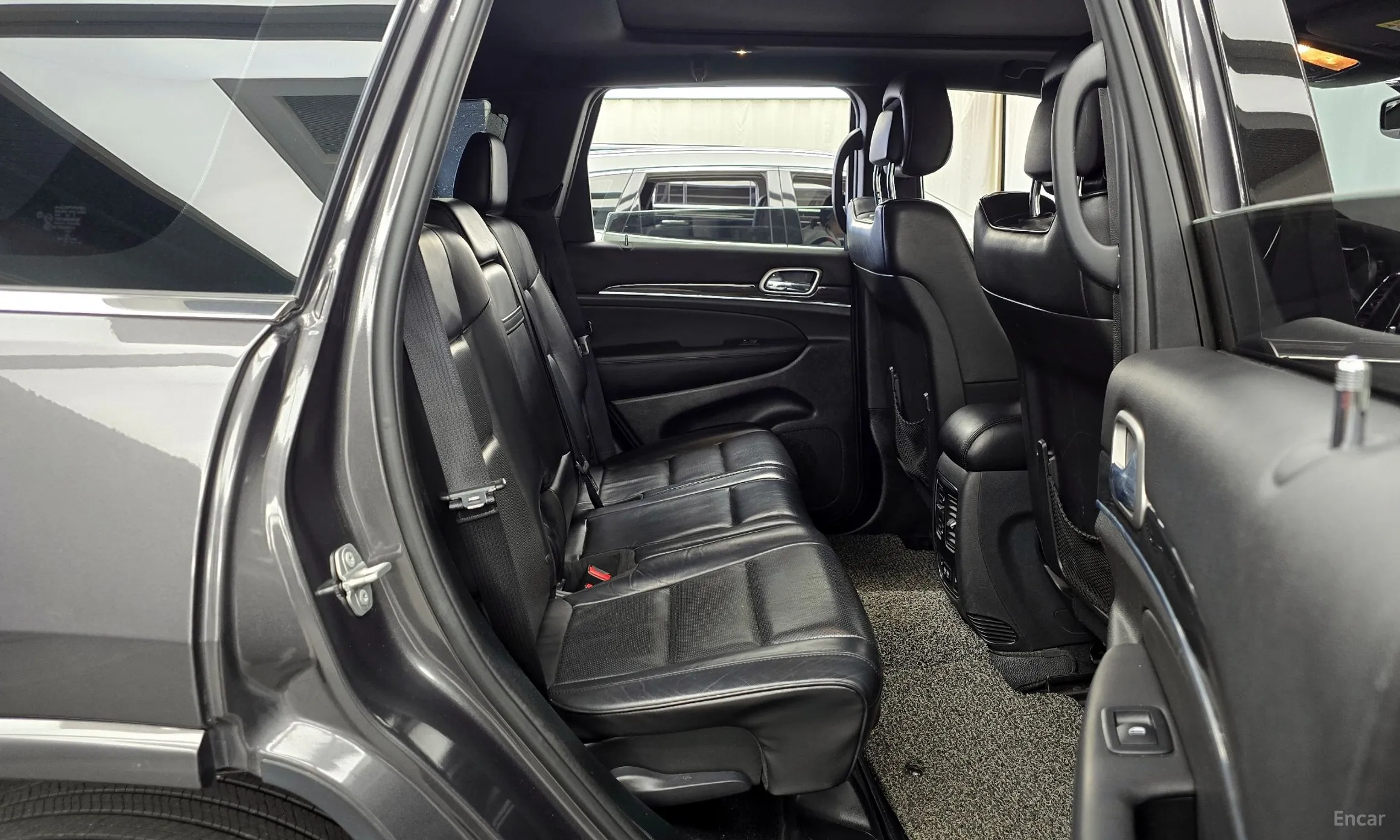 Jeep Grand Cherokee превью 12