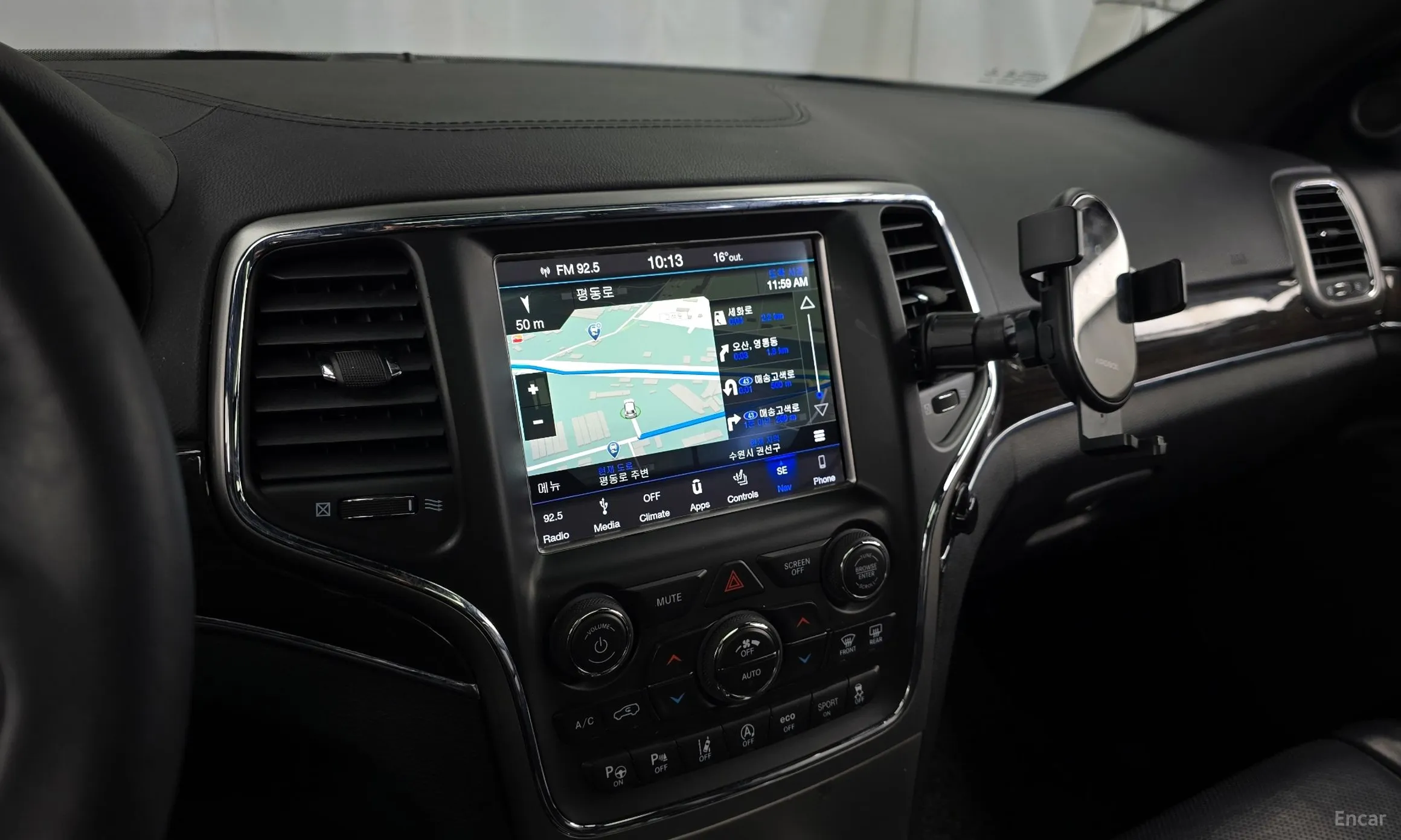 Jeep Grand Cherokee превью 14