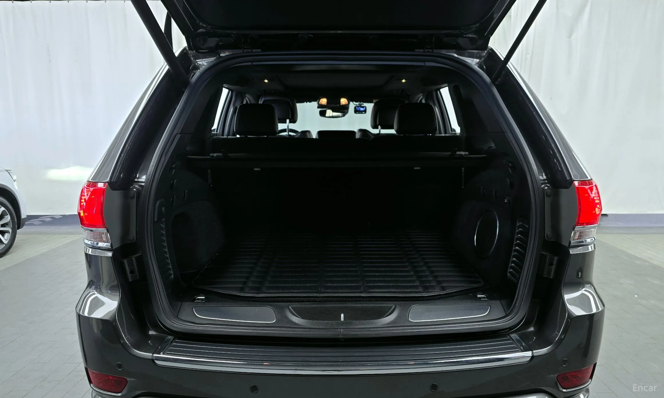 Jeep Grand Cherokee превью 20