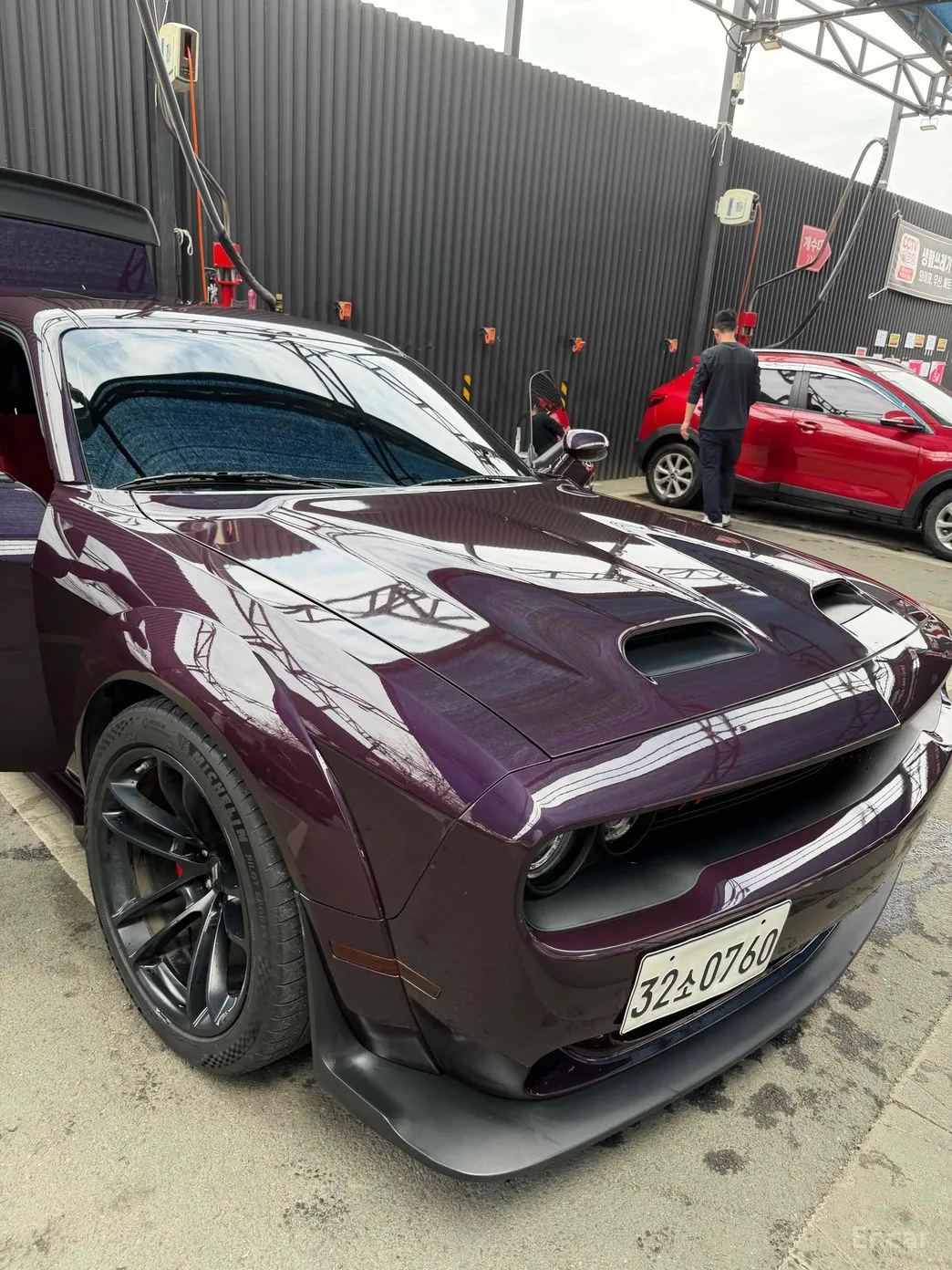 Dodge Challenger превью 3