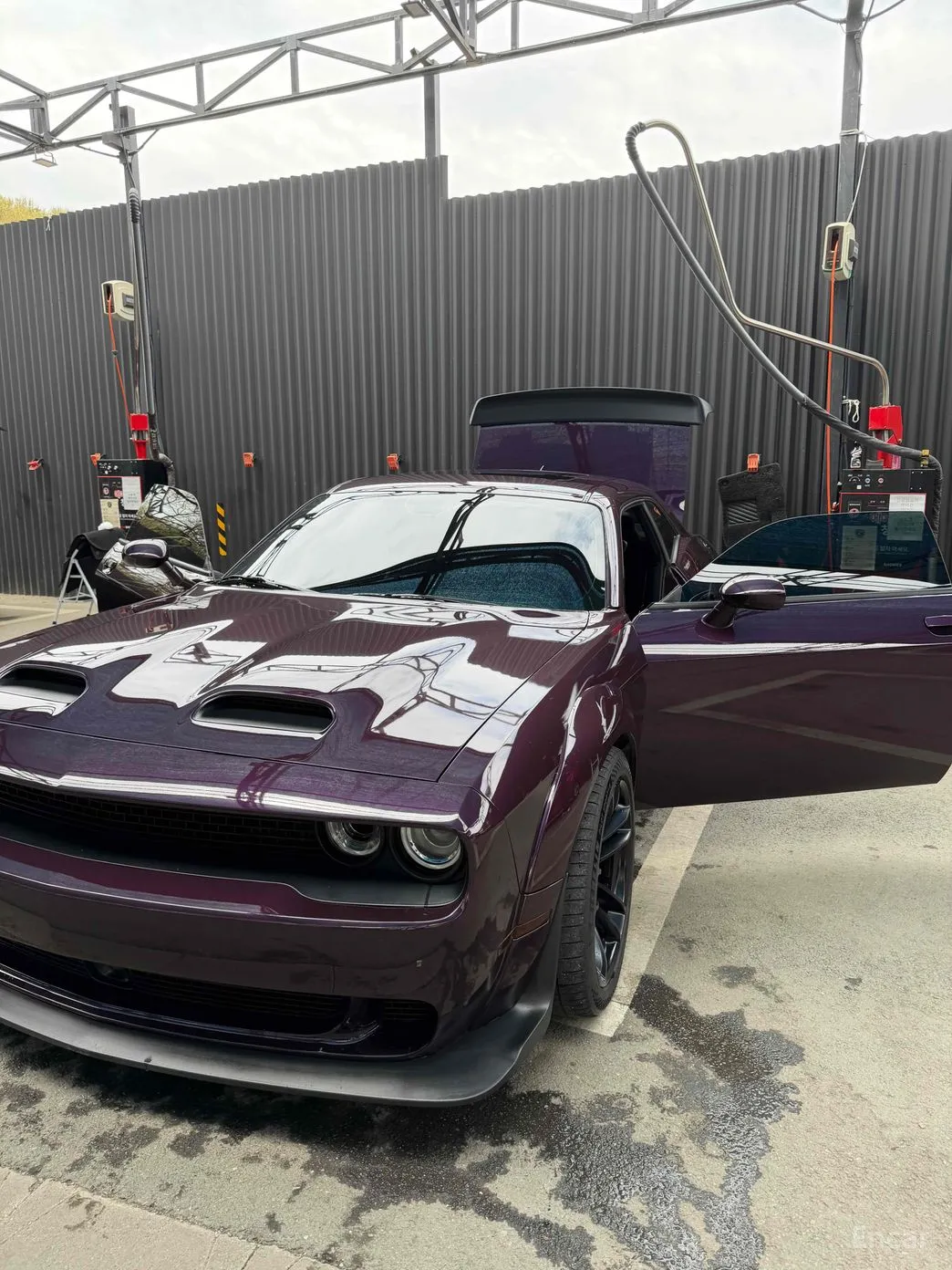 Dodge Challenger превью 5
