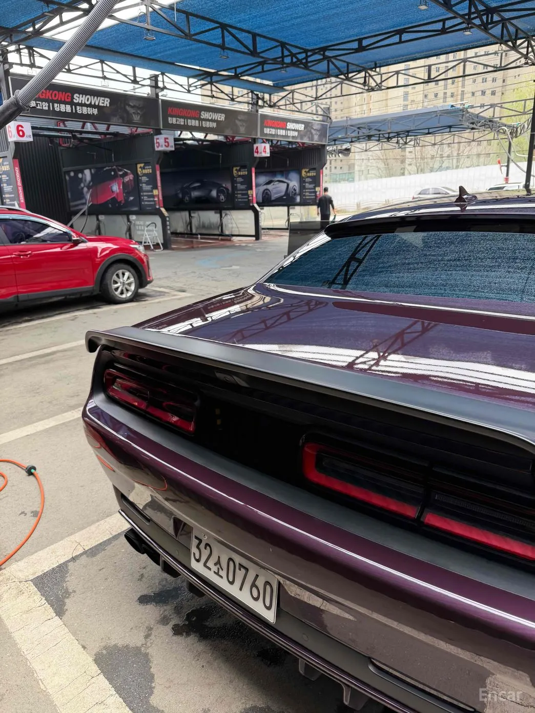 Dodge Challenger превью 7