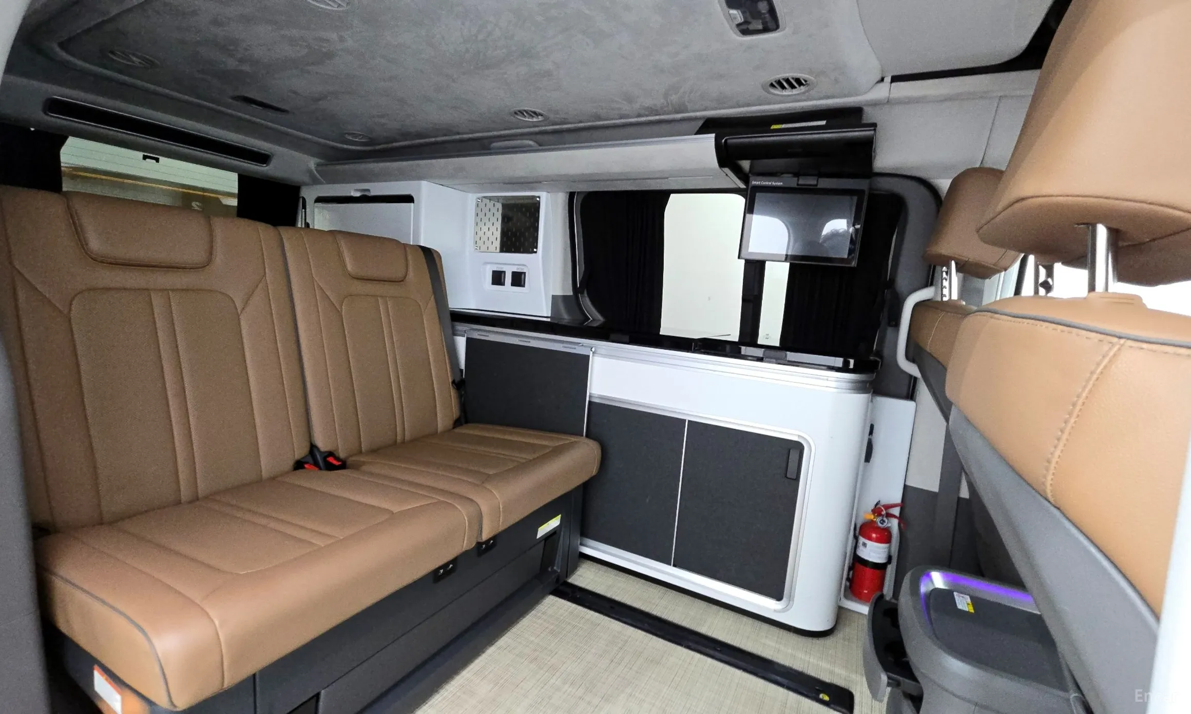 Hyundai Staria превью 17