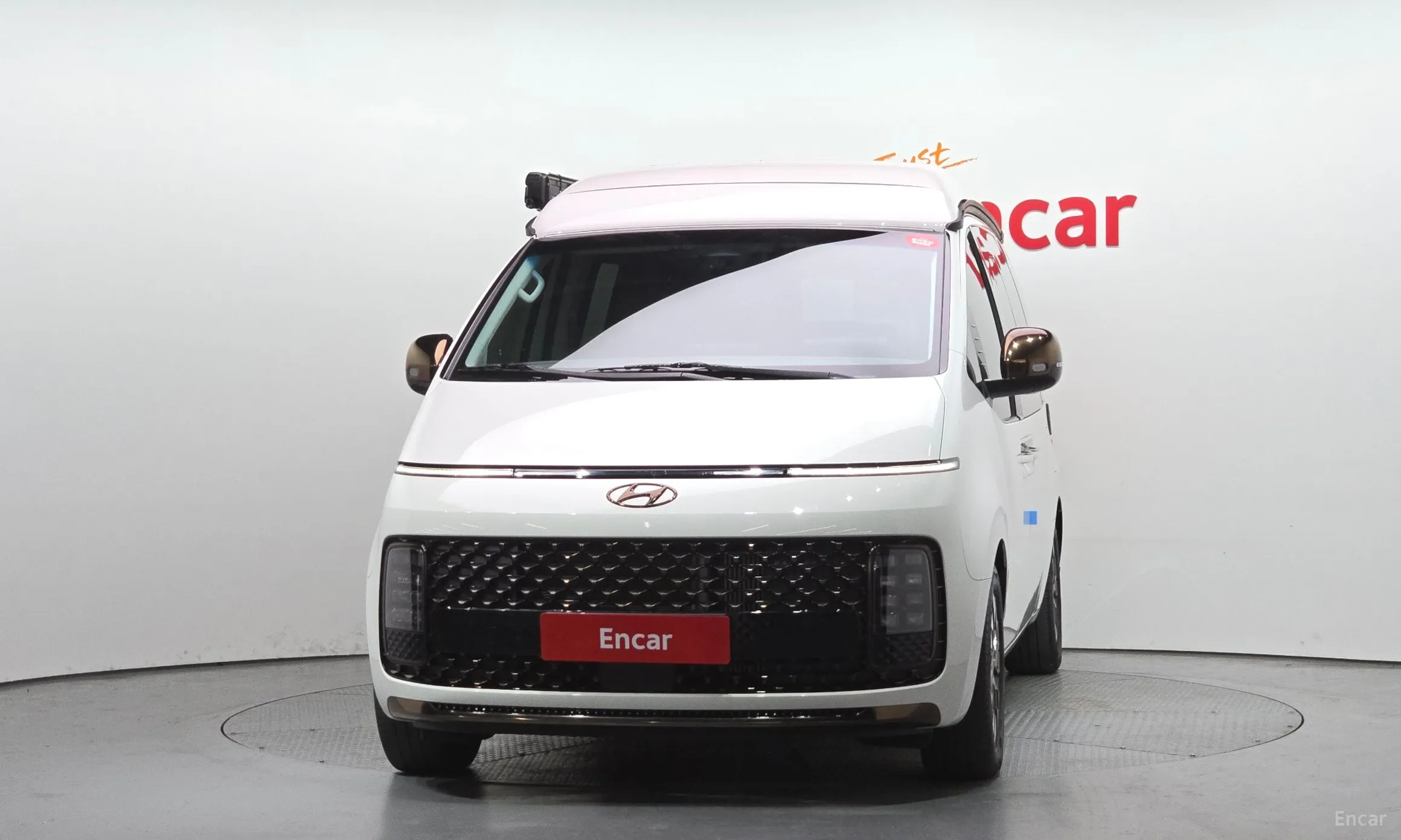 Hyundai Staria превью 3
