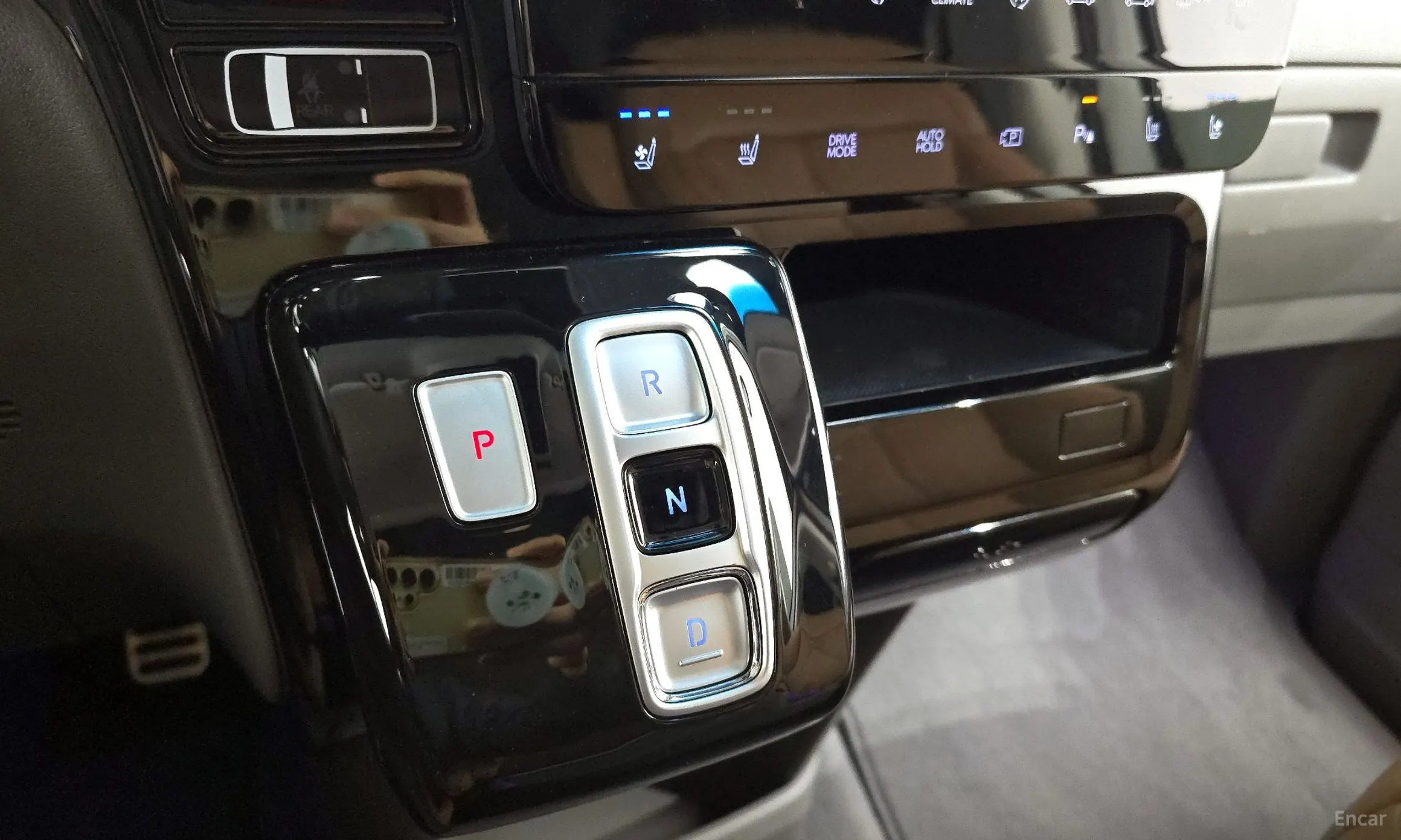 Hyundai Staria превью 9