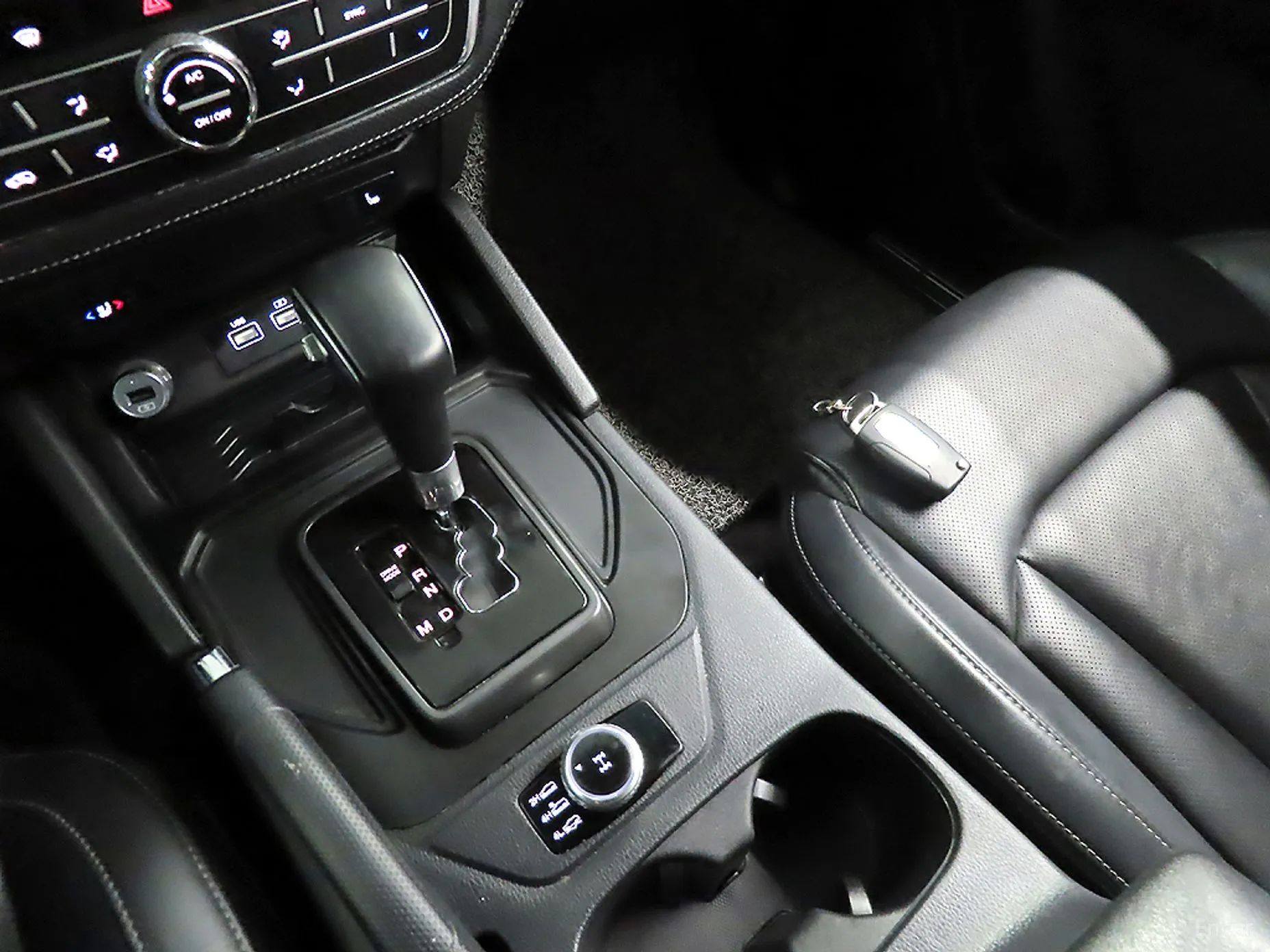 KG Mobility (SsangYong) Rexton Sports превью 9