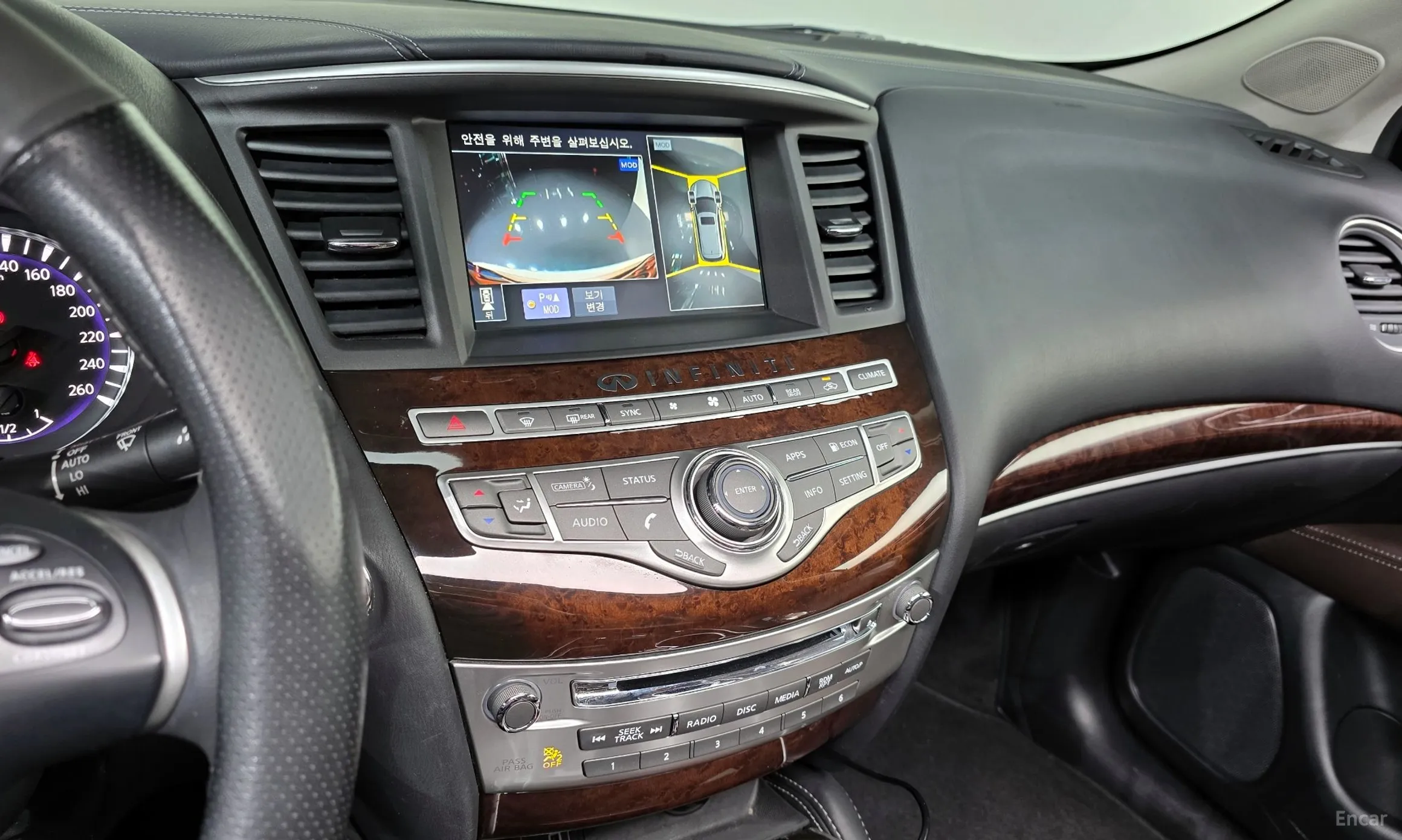 Infiniti QX60 превью 16