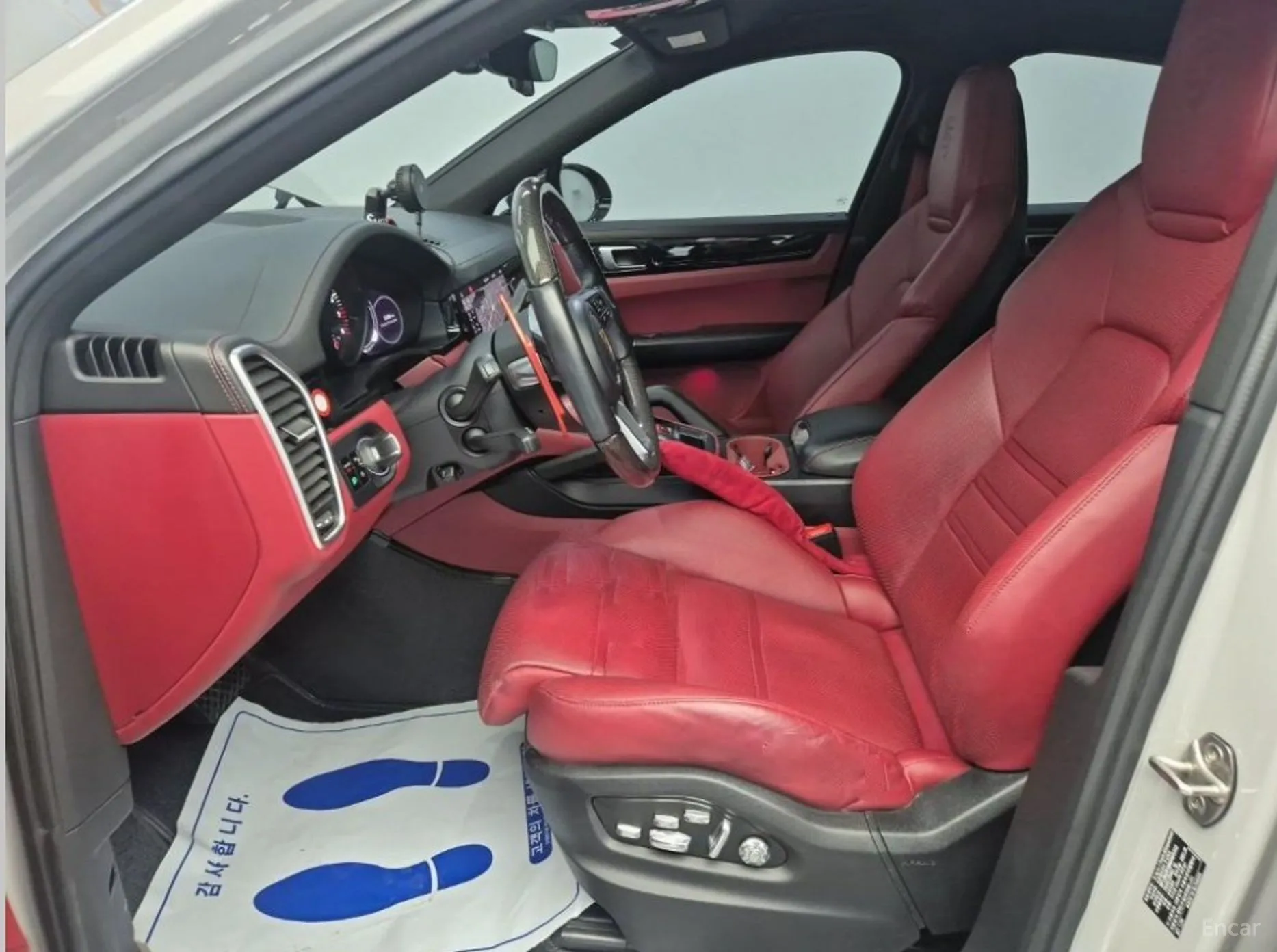 Porsche Cayenne (PO536) превью 11