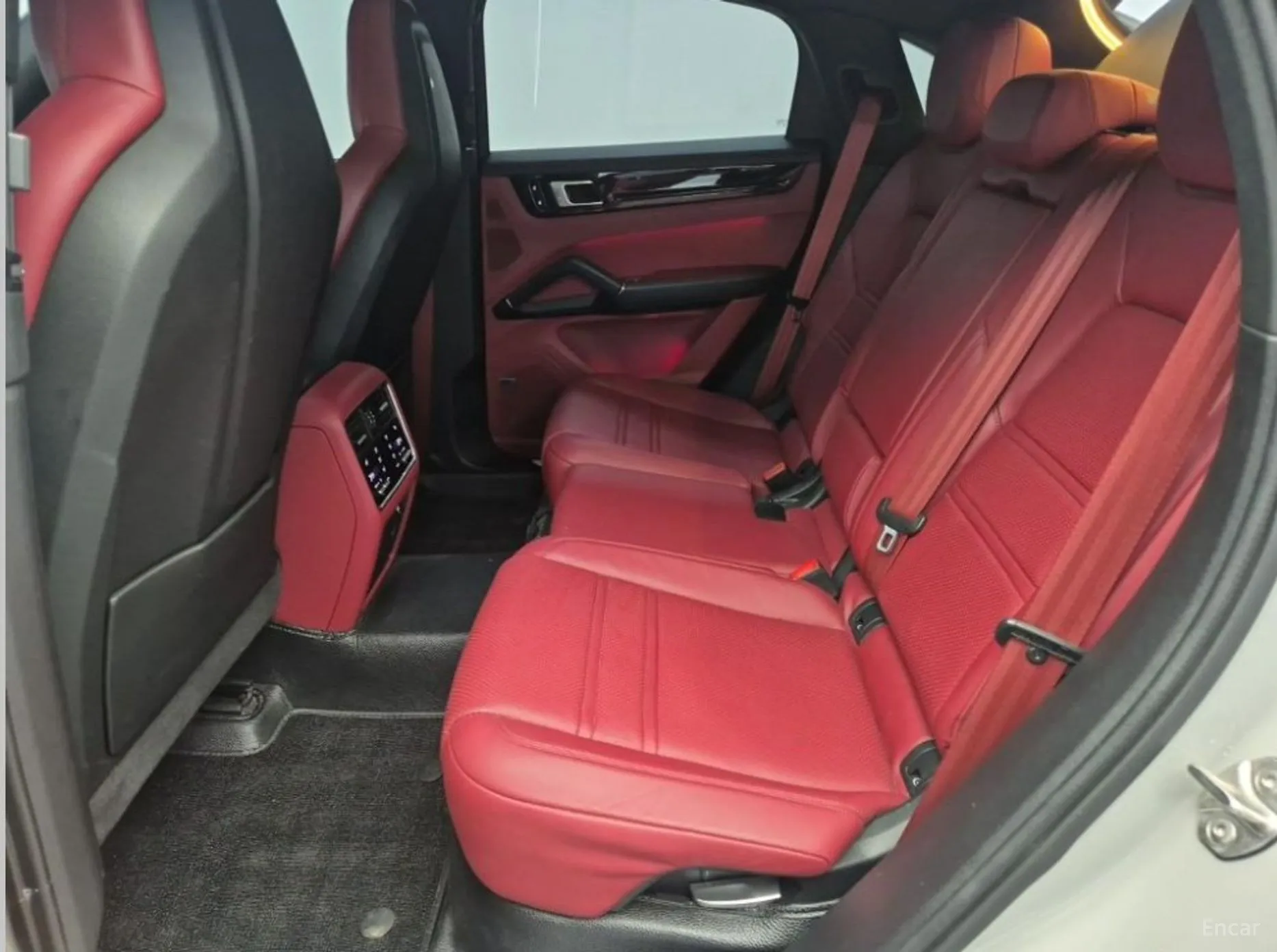 Porsche Cayenne (PO536) превью 12