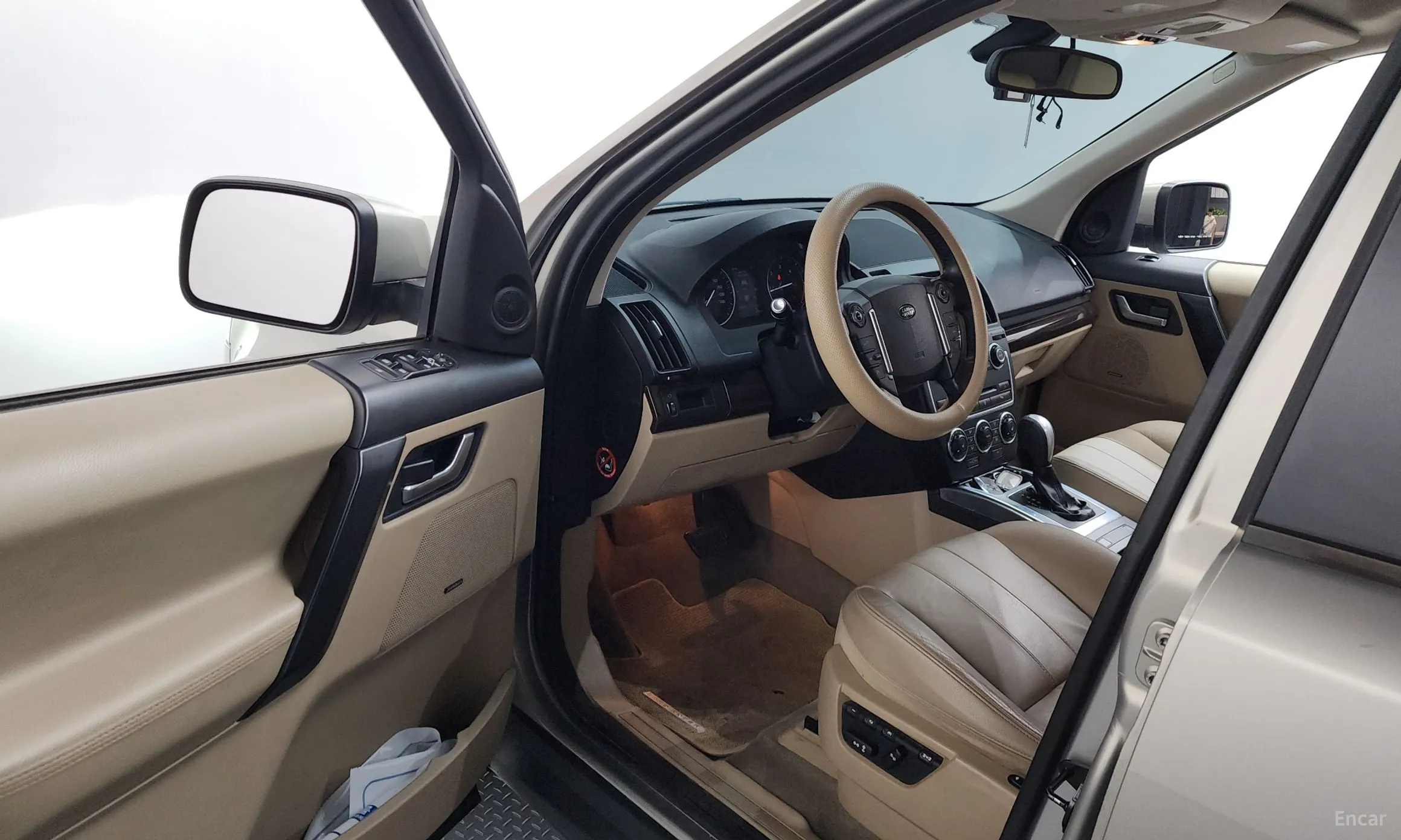 Land Rover Freelander 2 превью 10