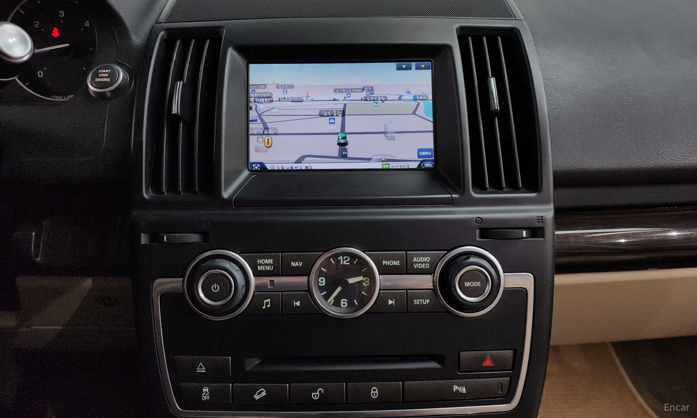 Land Rover Freelander 2 превью 13