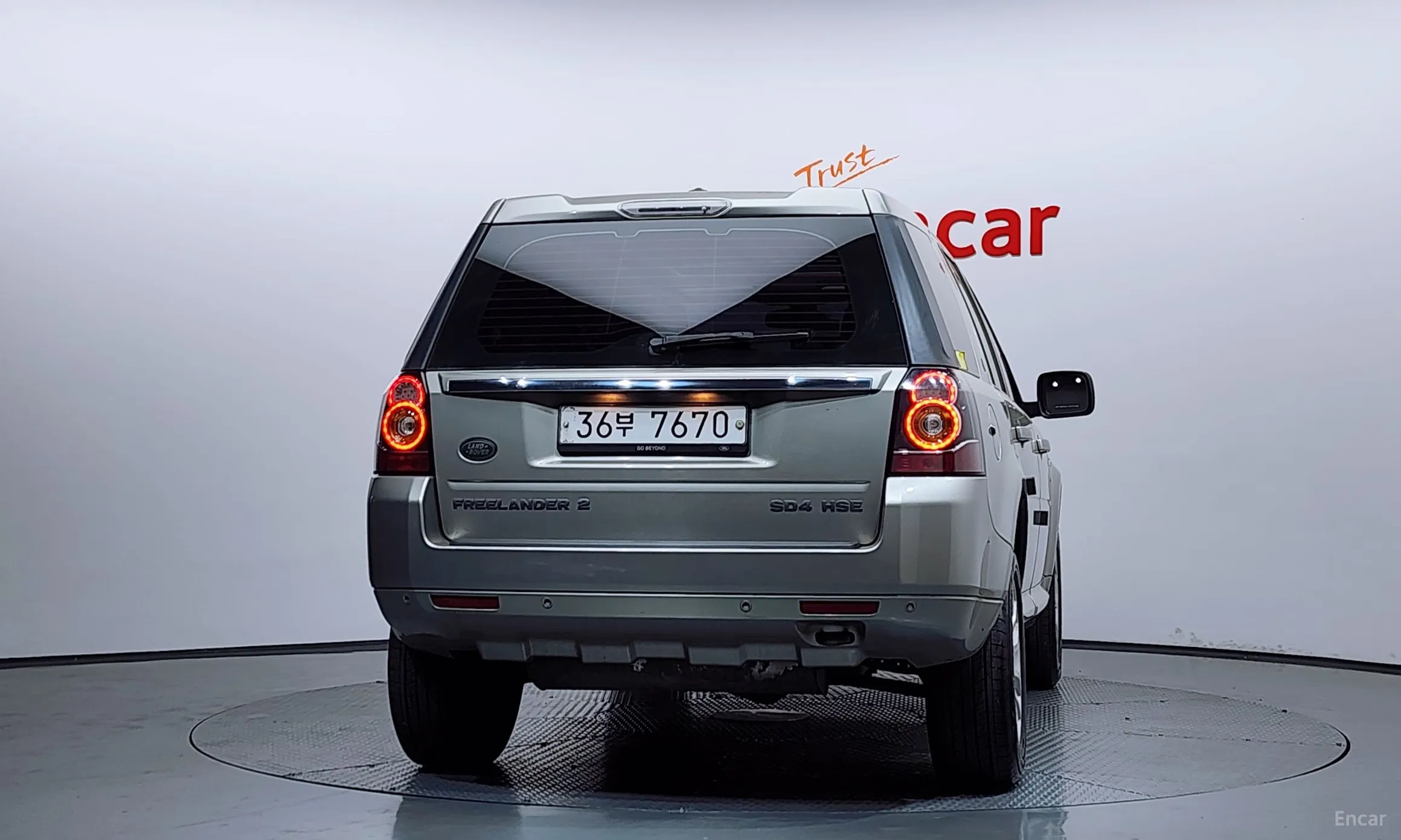 Land Rover Freelander 2 превью 4