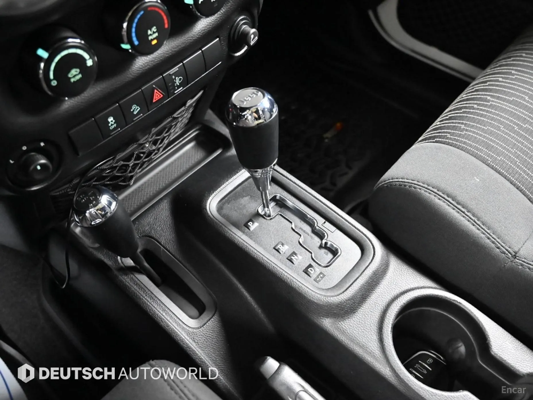 Jeep Wrangler (JK) превью 9