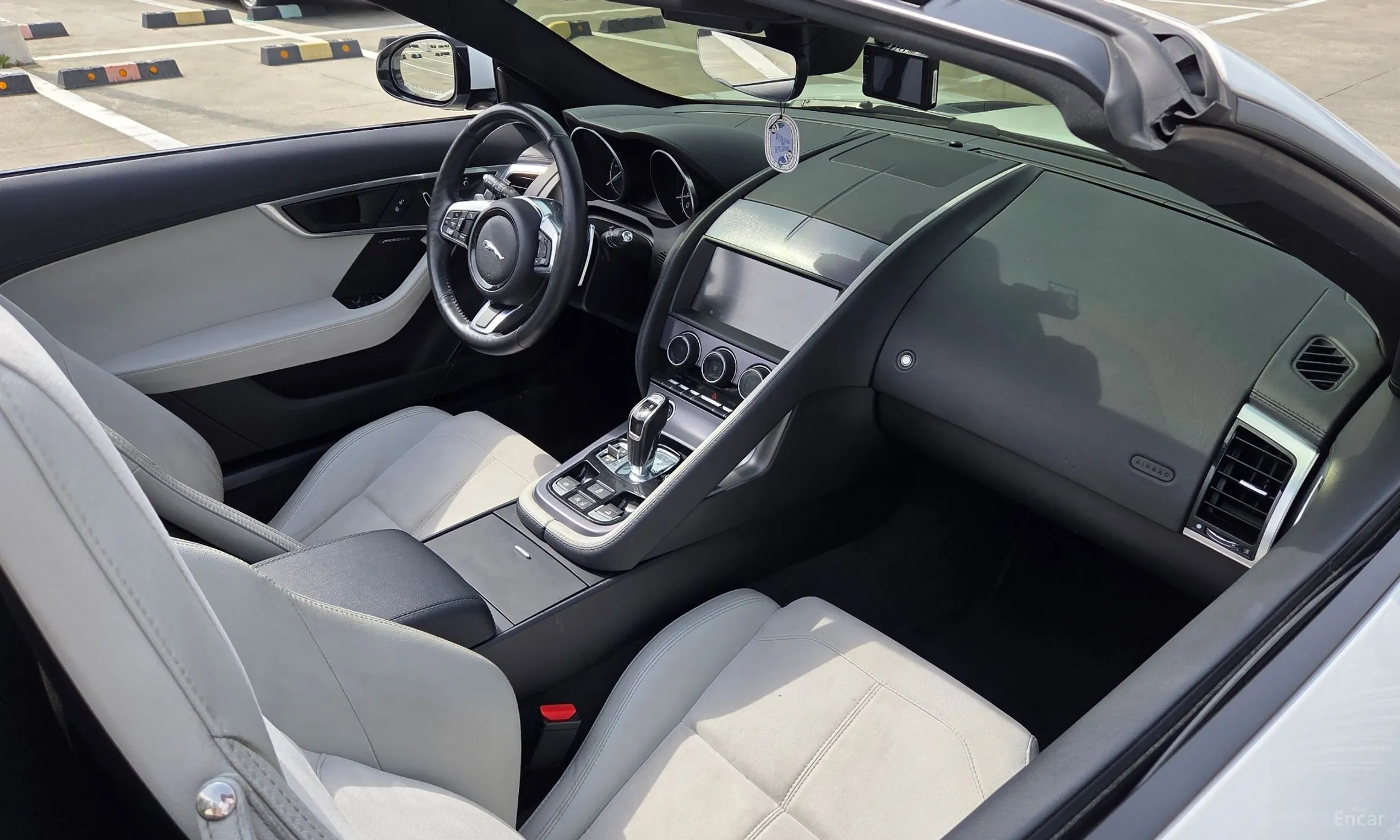 Jaguar F-TYPE превью 8