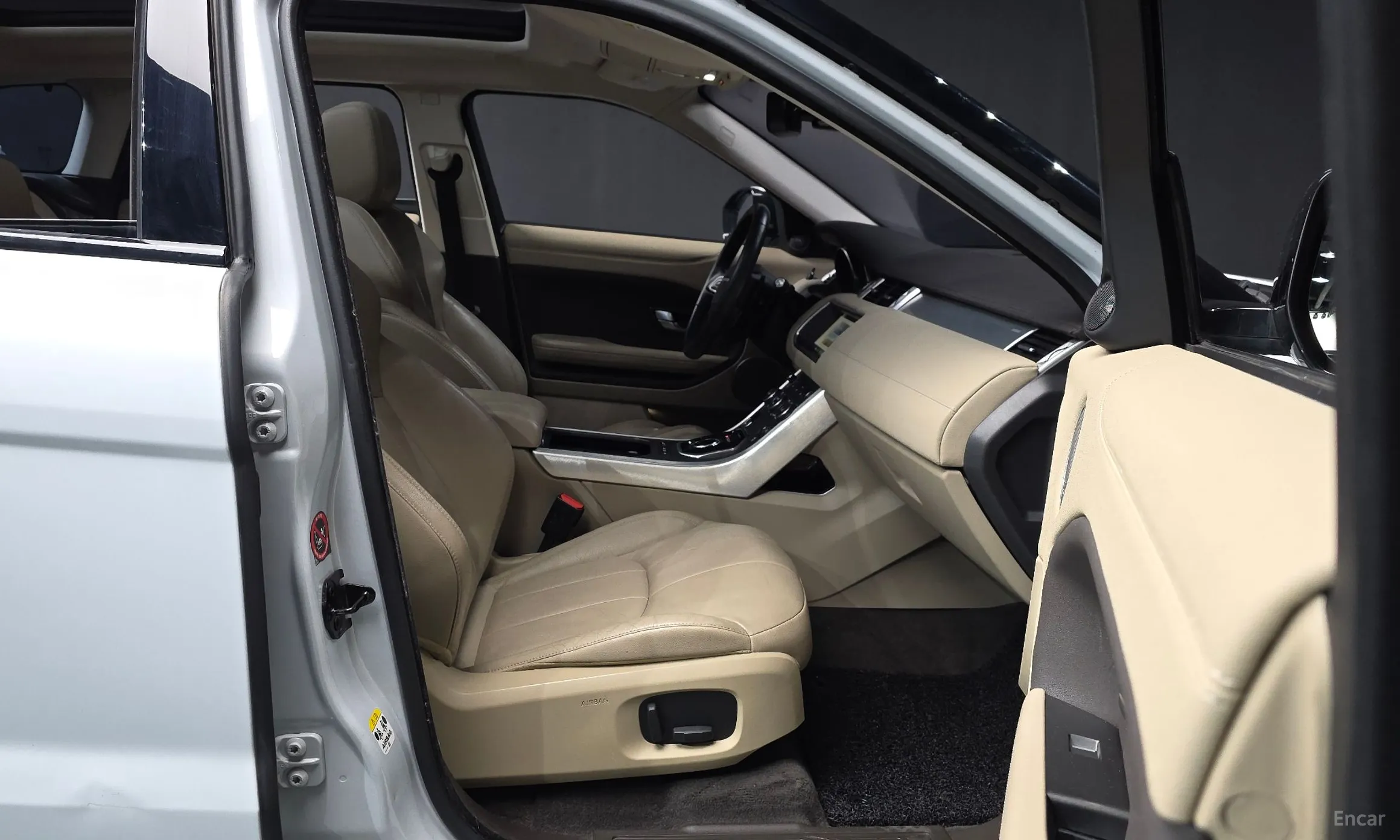 Land Rover Range Rover Evoque превью 11