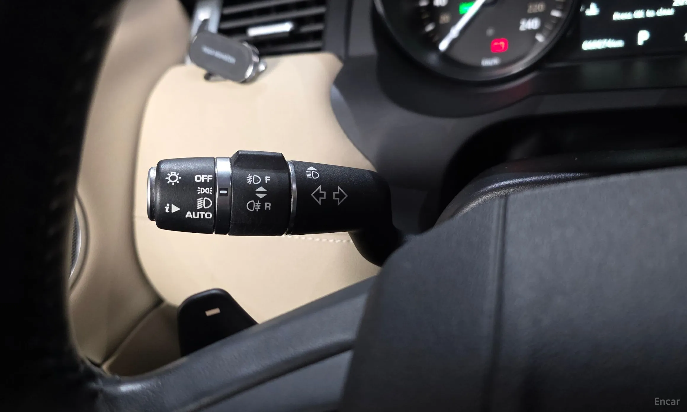 Land Rover Range Rover Evoque превью 17