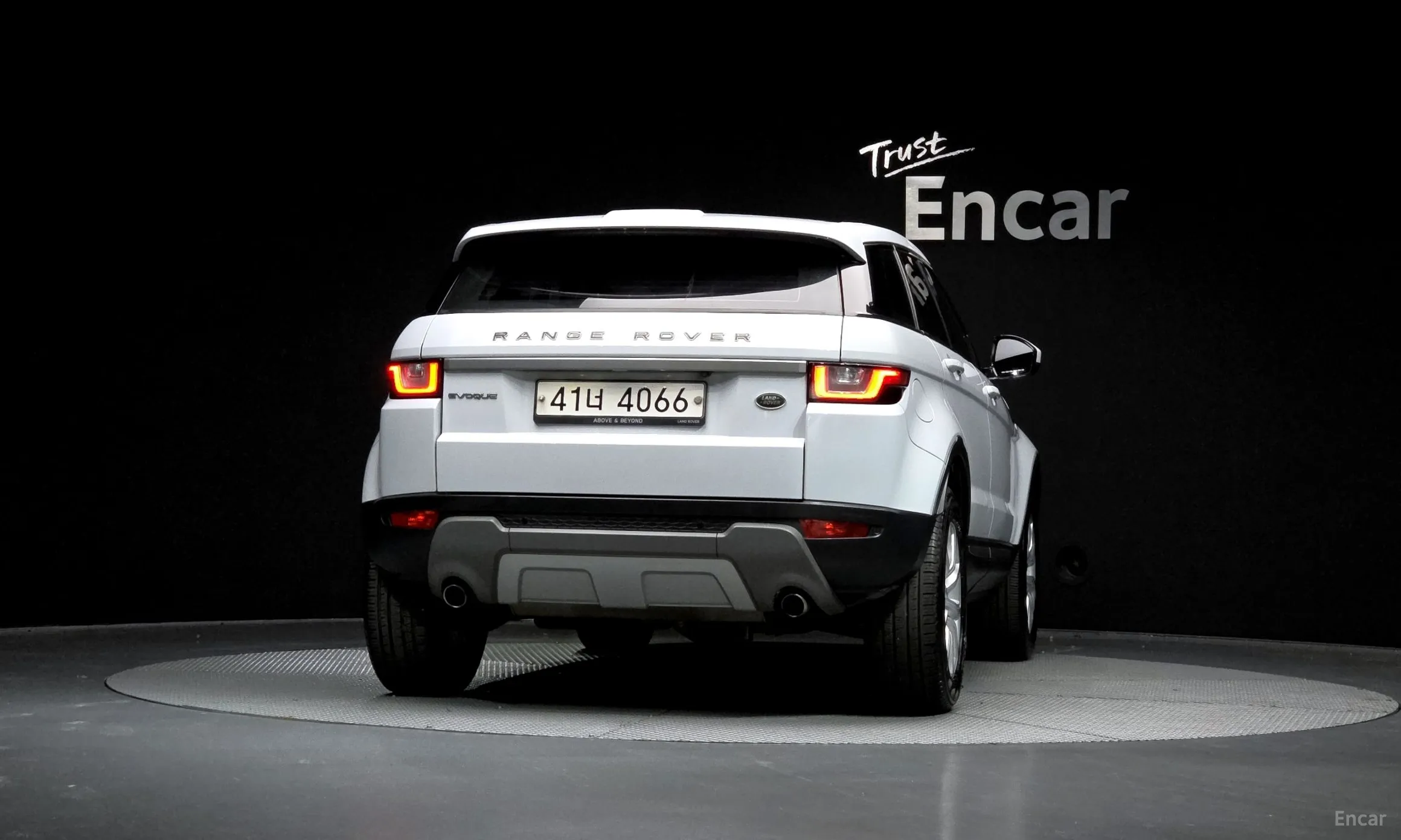Land Rover Range Rover Evoque превью 4