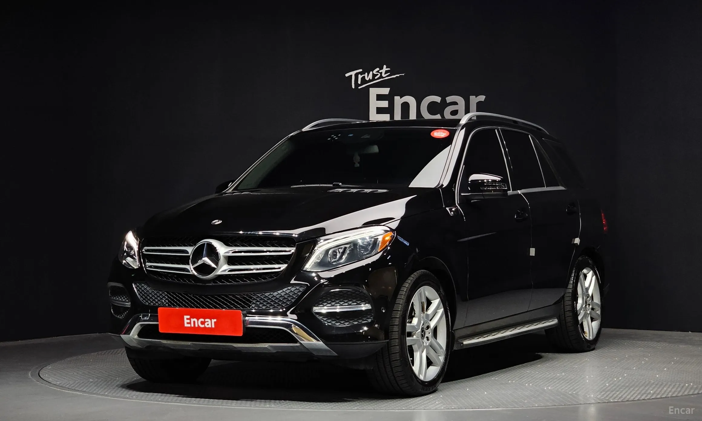 Mercedes Benz GLE-Class W166