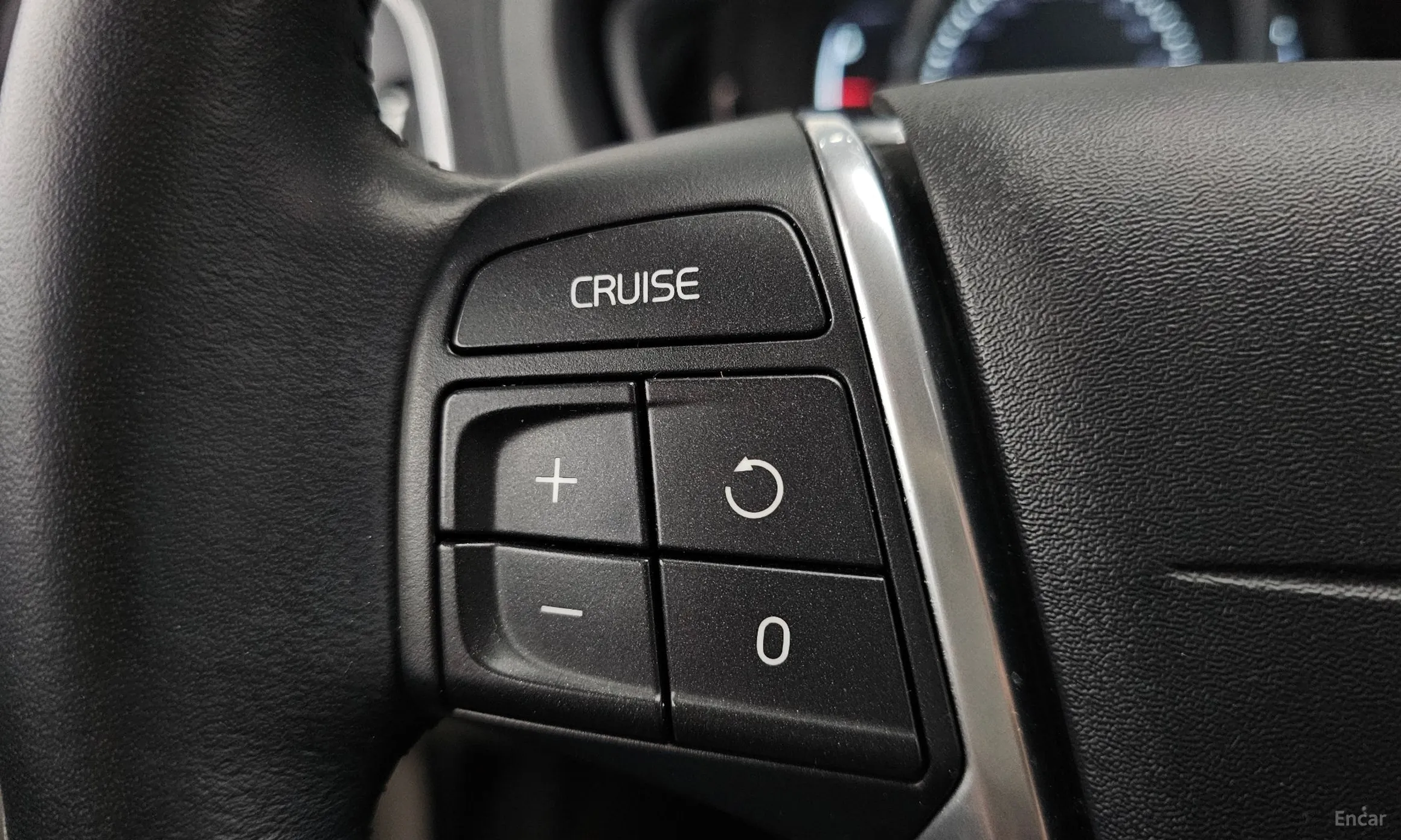 Volvo V40 превью 16