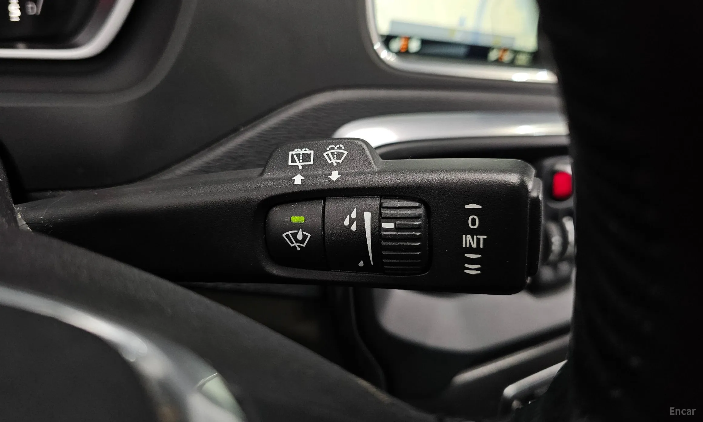 Volvo V40 превью 19