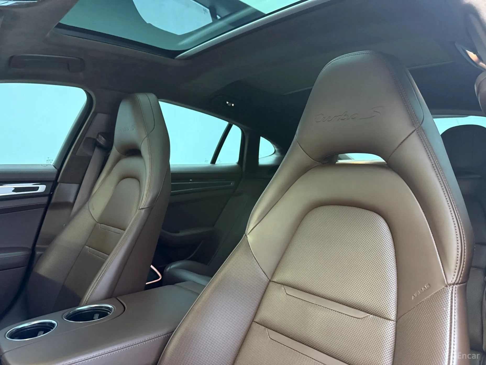 Porsche Panamera (971) превью 10