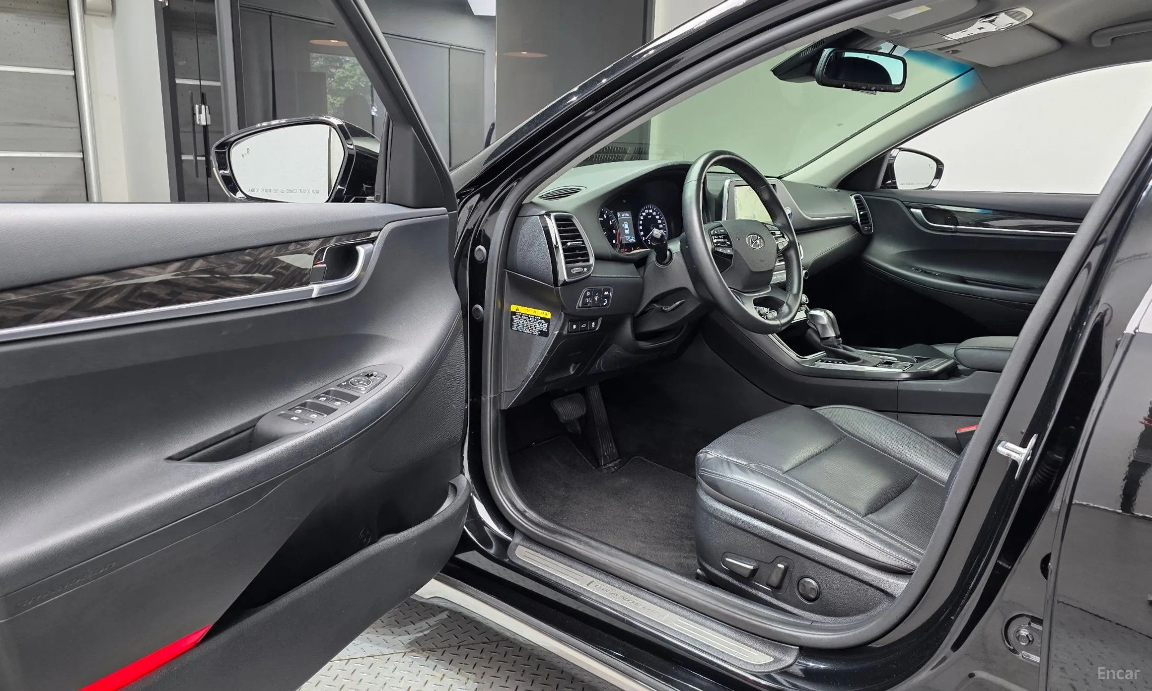 Hyundai Grandeur IG превью 10
