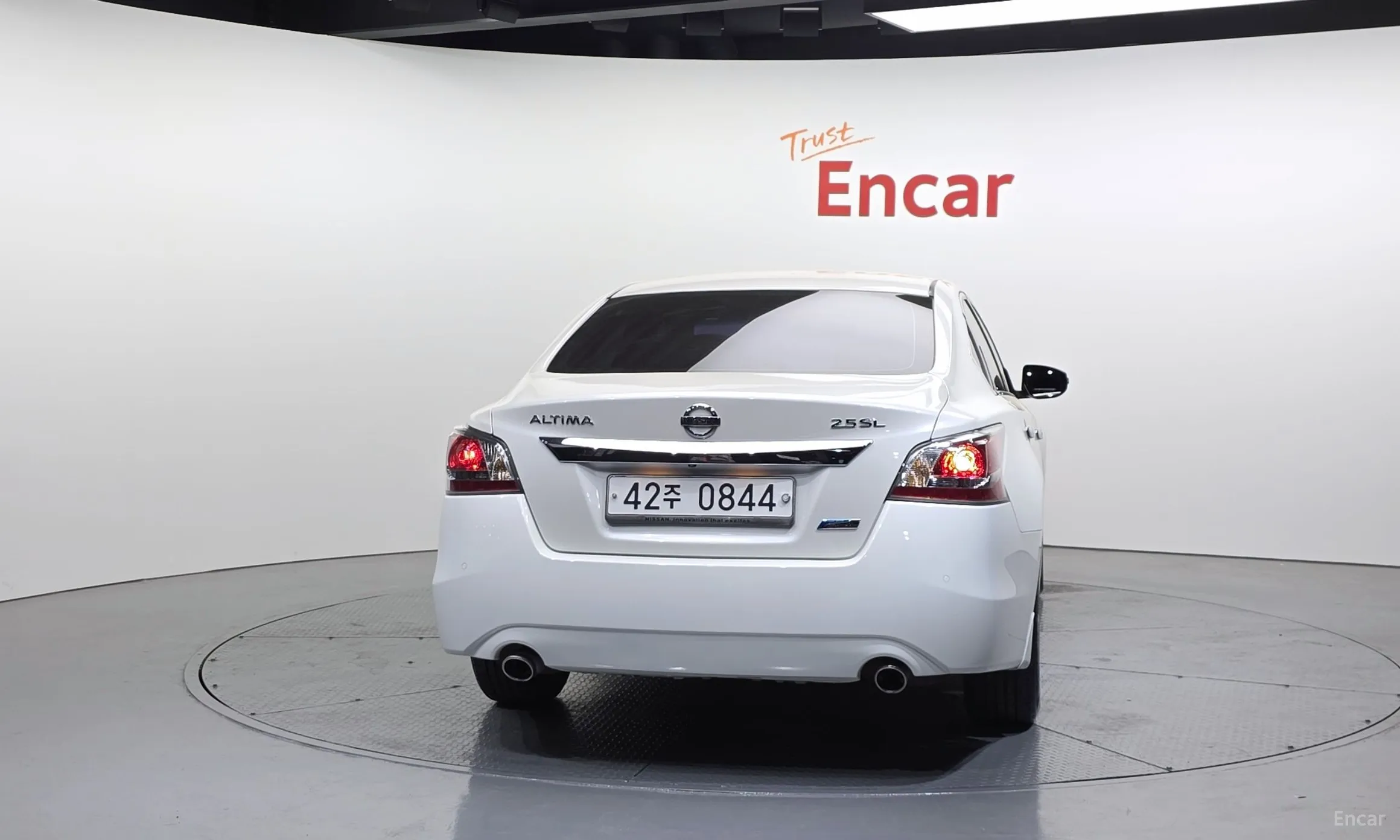 Nissan Altima превью 4