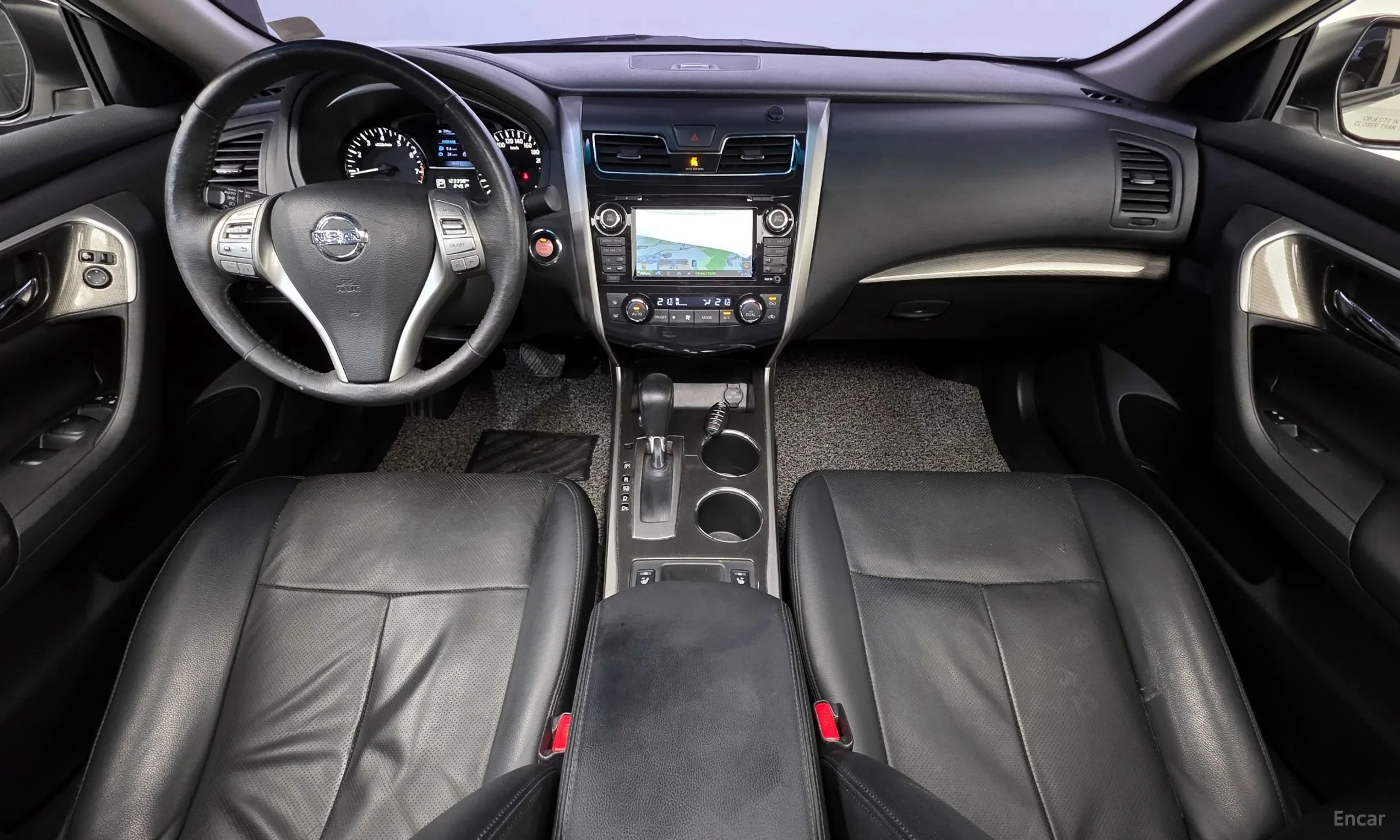 Nissan Altima превью 7